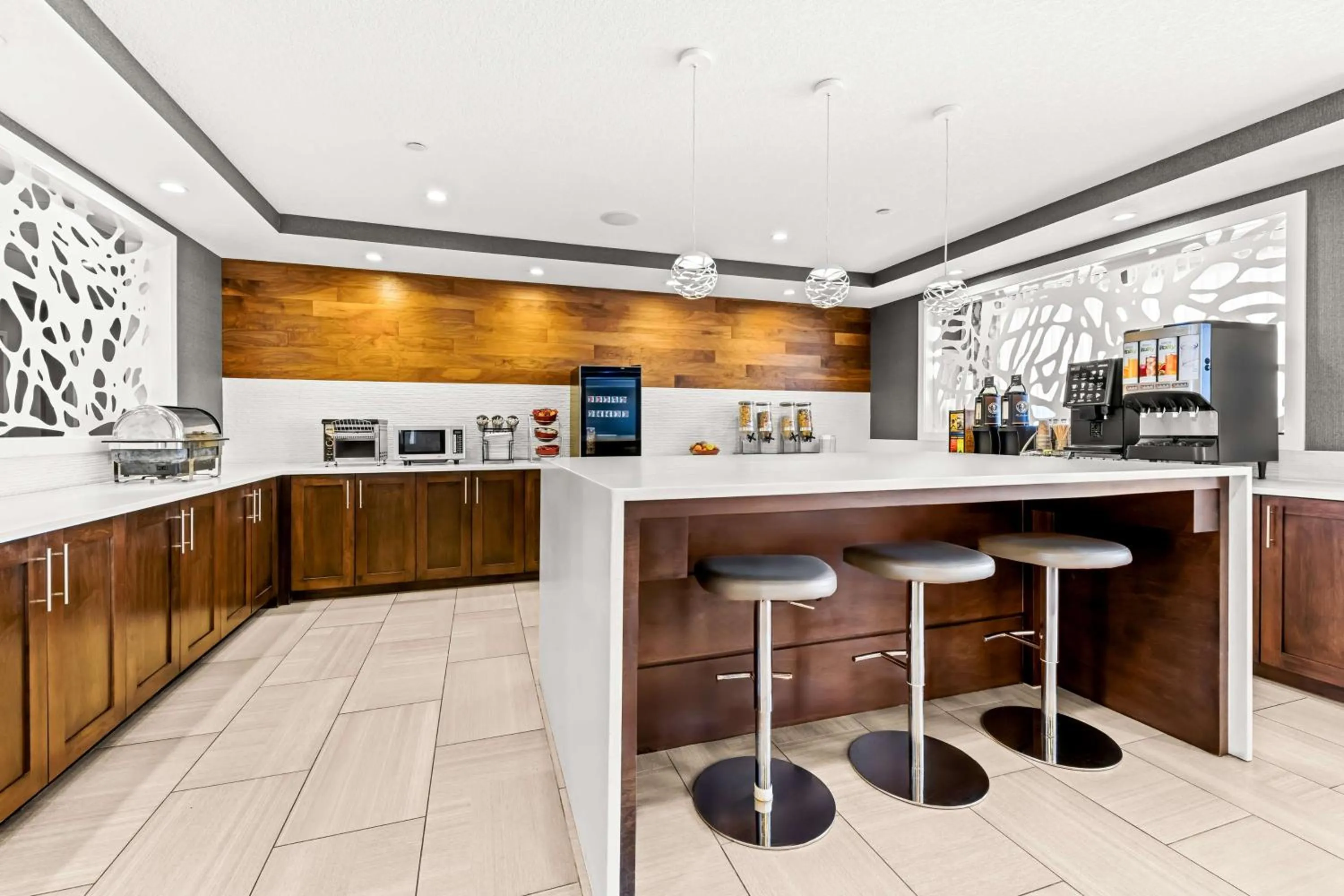 Breakfast in Best Western Plus Airdrie Gateway