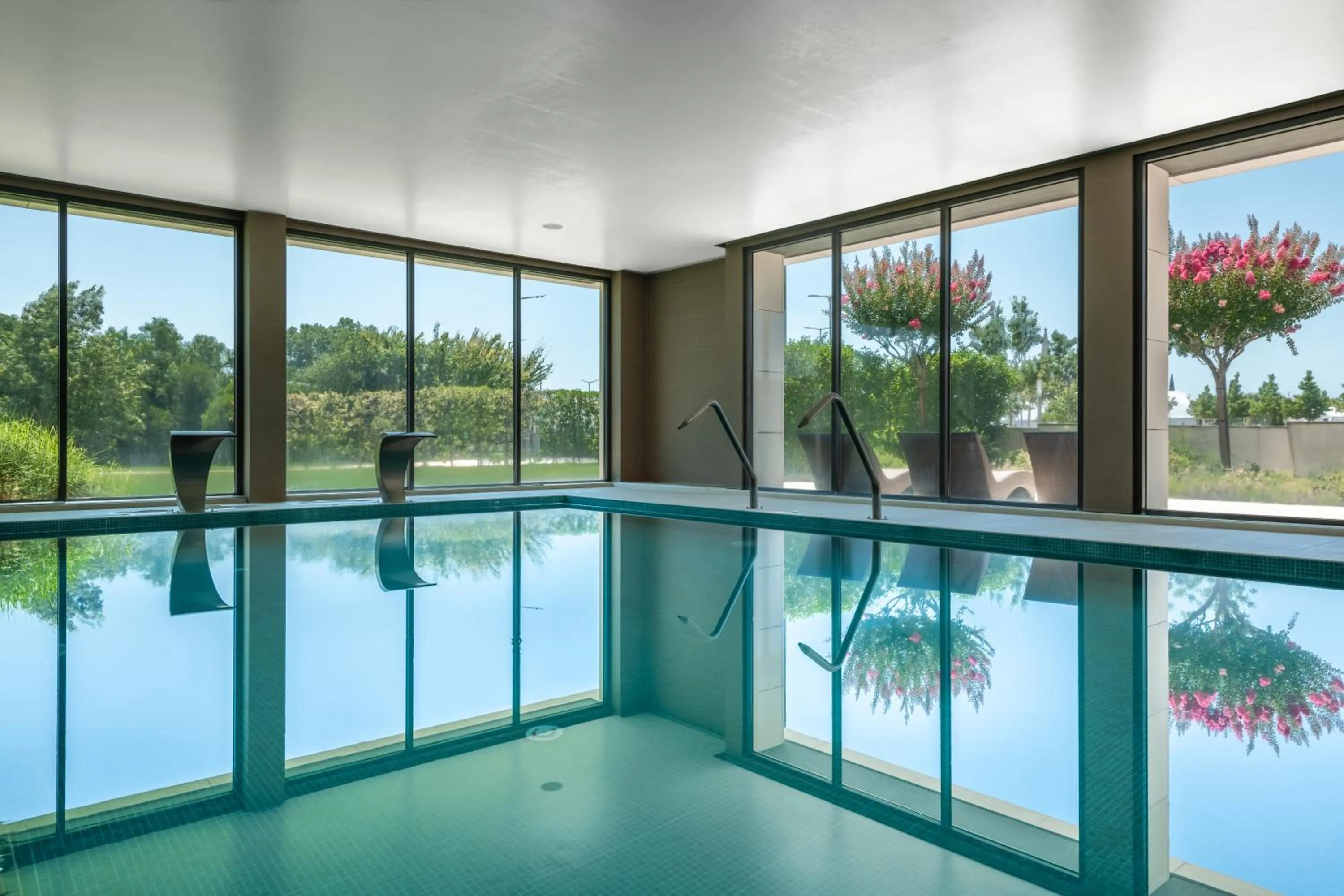 Pool view in Hotel Villa Batalha