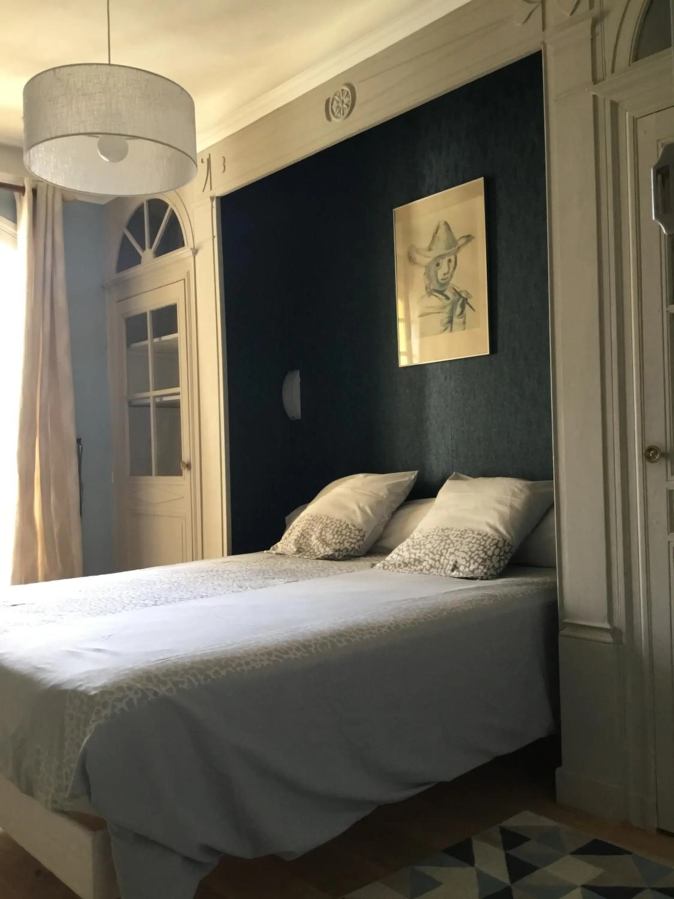 Photo of the whole room, Bed in L'Escalère