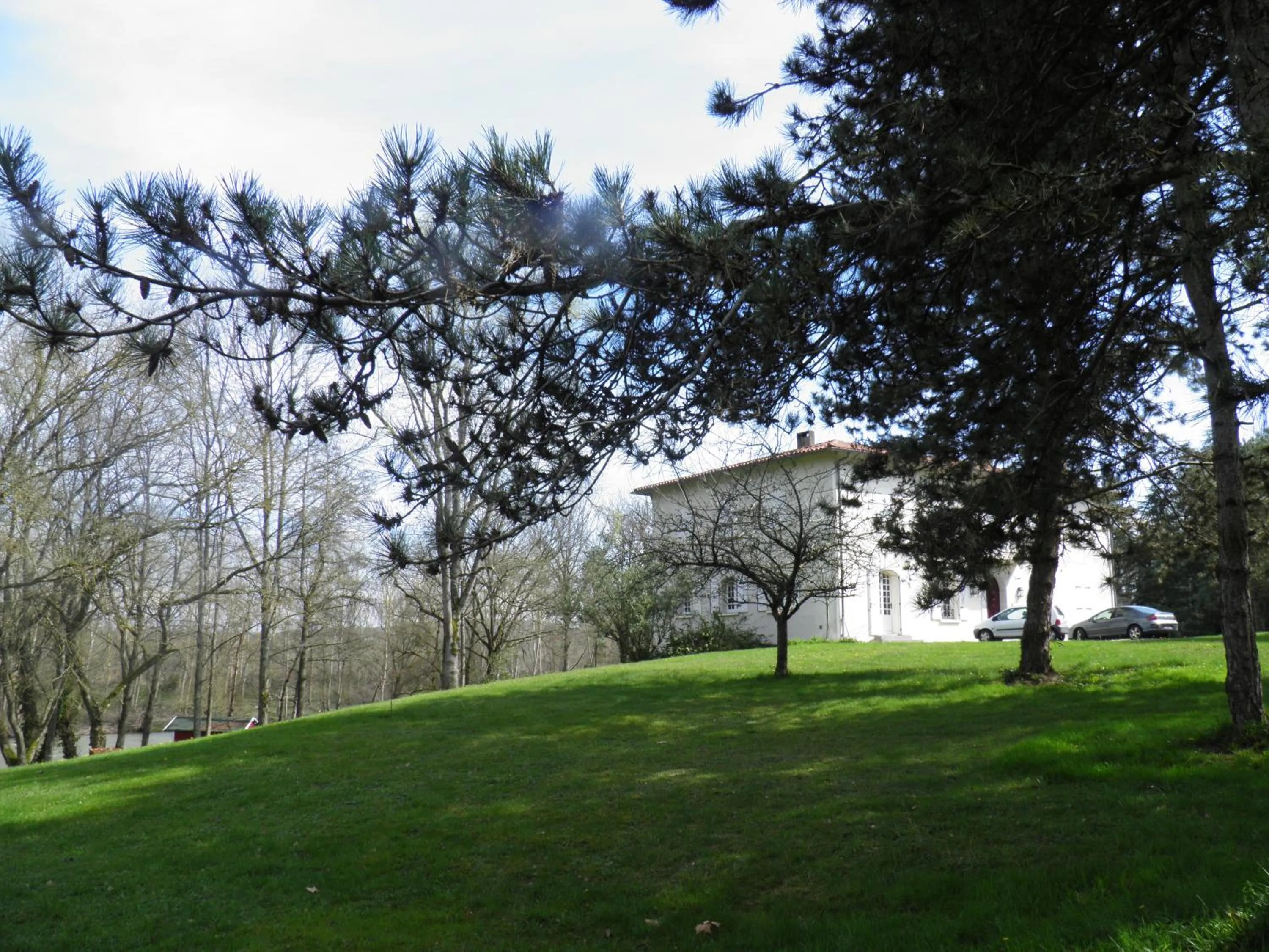 Facade/entrance in L'Escalère