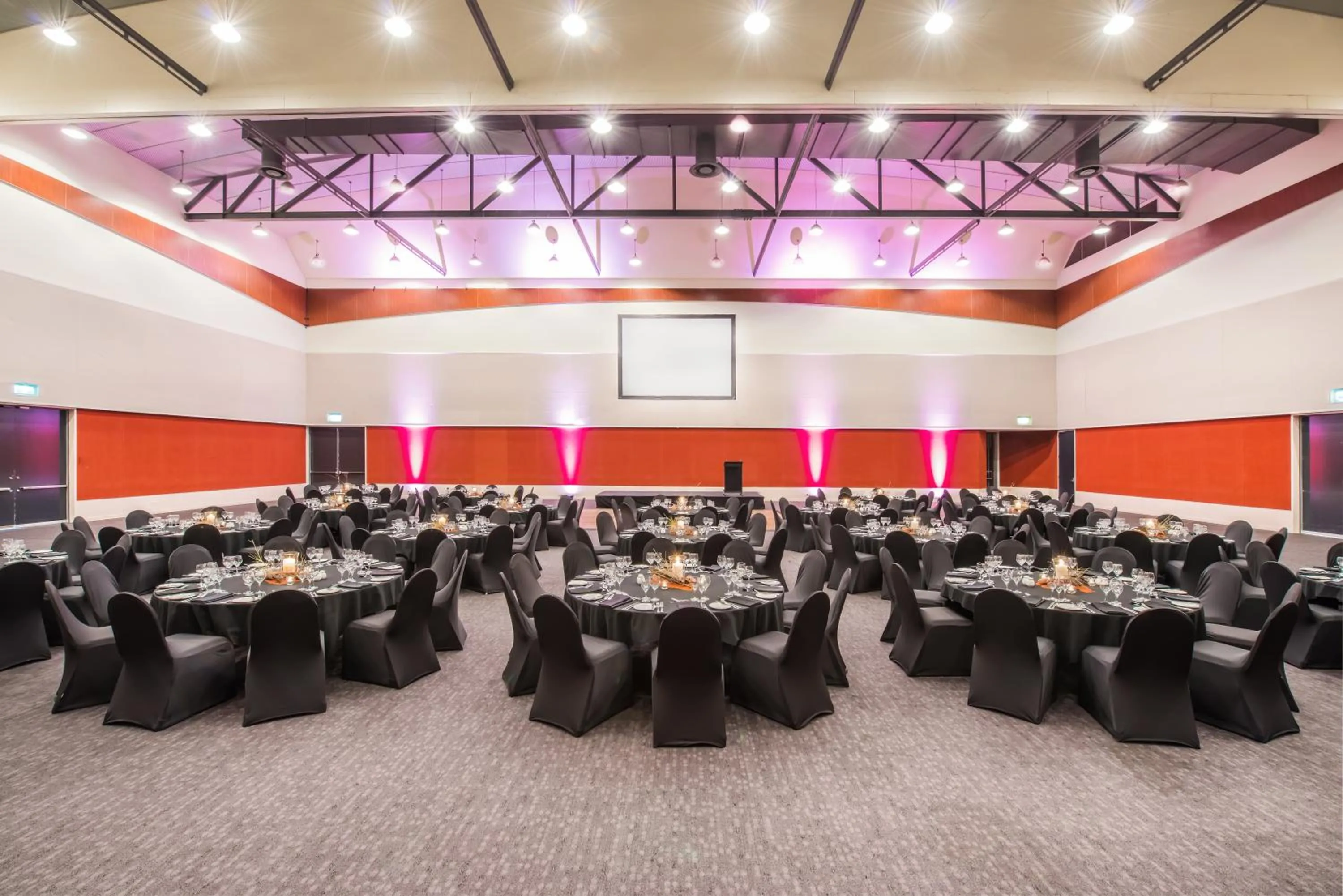 Banquet/Function facilities in Crowne Plaza Alice Springs Lasseters by IHG