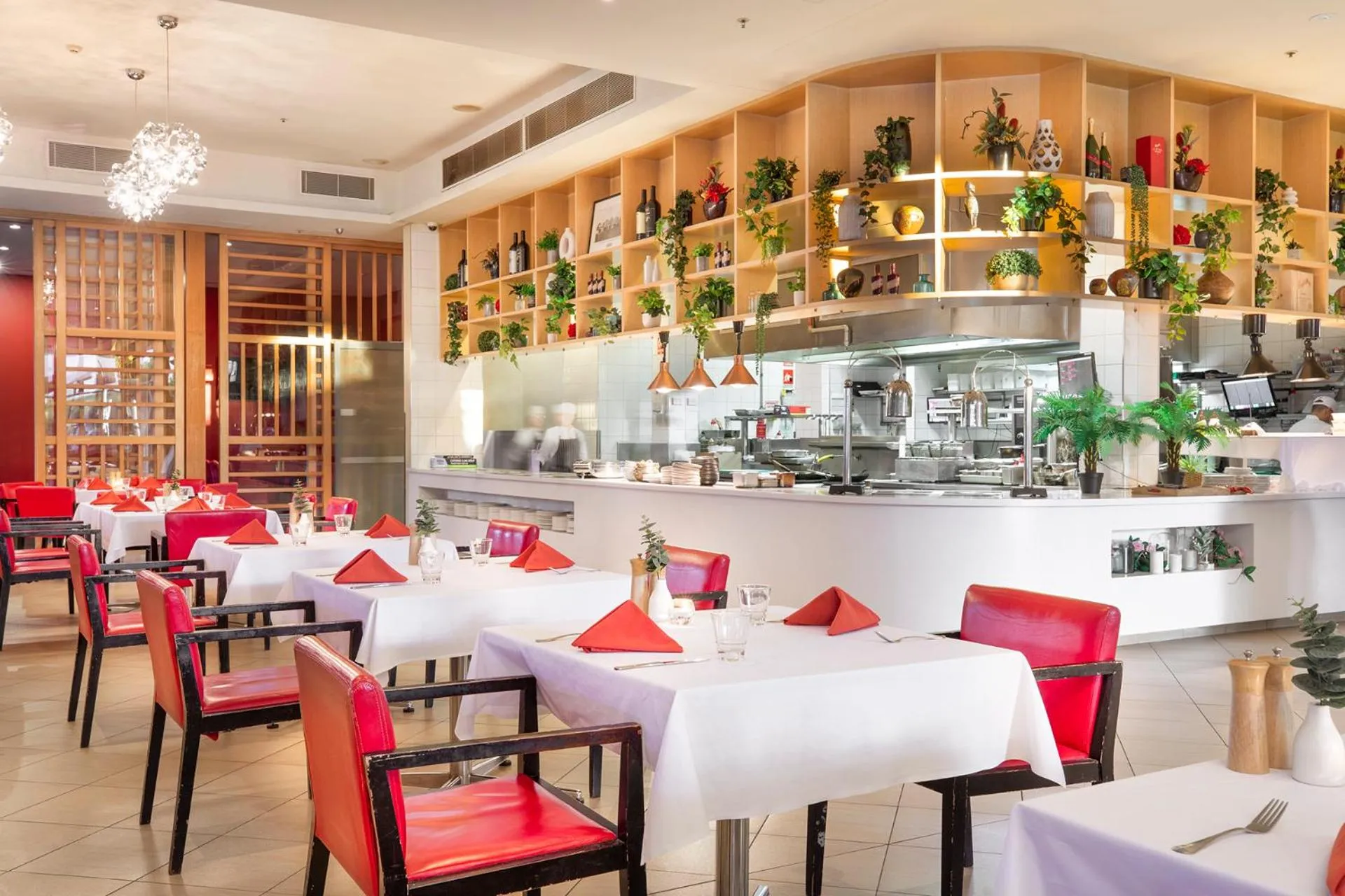 Restaurant/places to eat in Crowne Plaza Alice Springs Lasseters by IHG