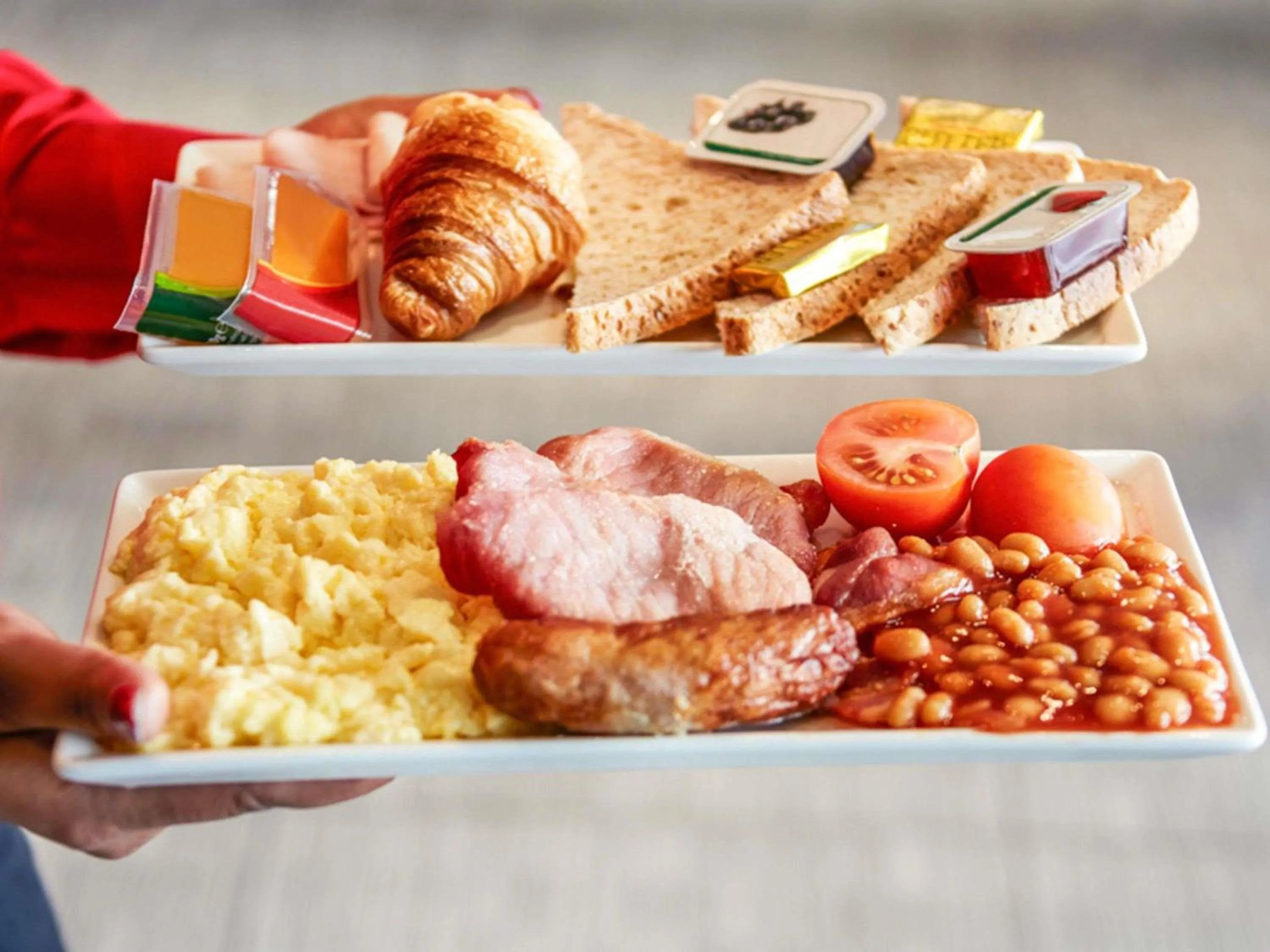 Breakfast in ibis Belfast Queens Quarter