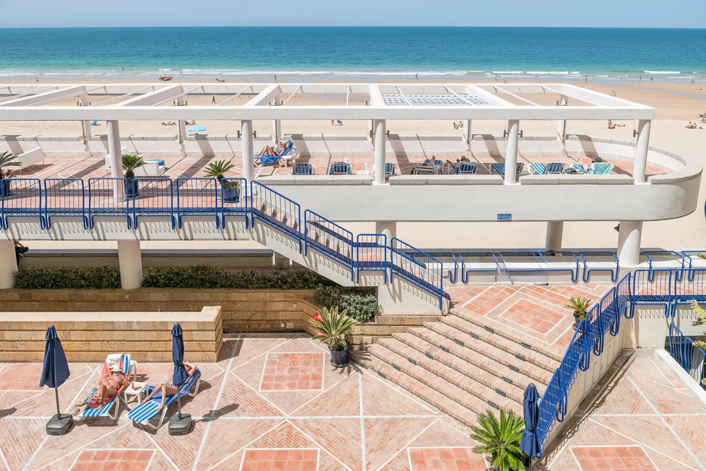 Pool view in Hotel Playa Victoria