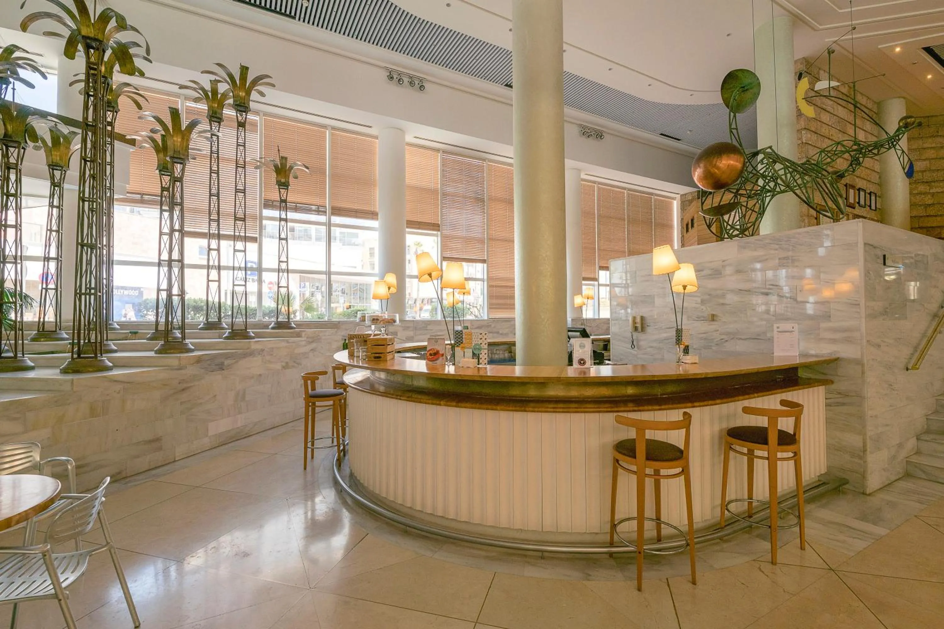 Lounge or bar in Hotel Playa Victoria