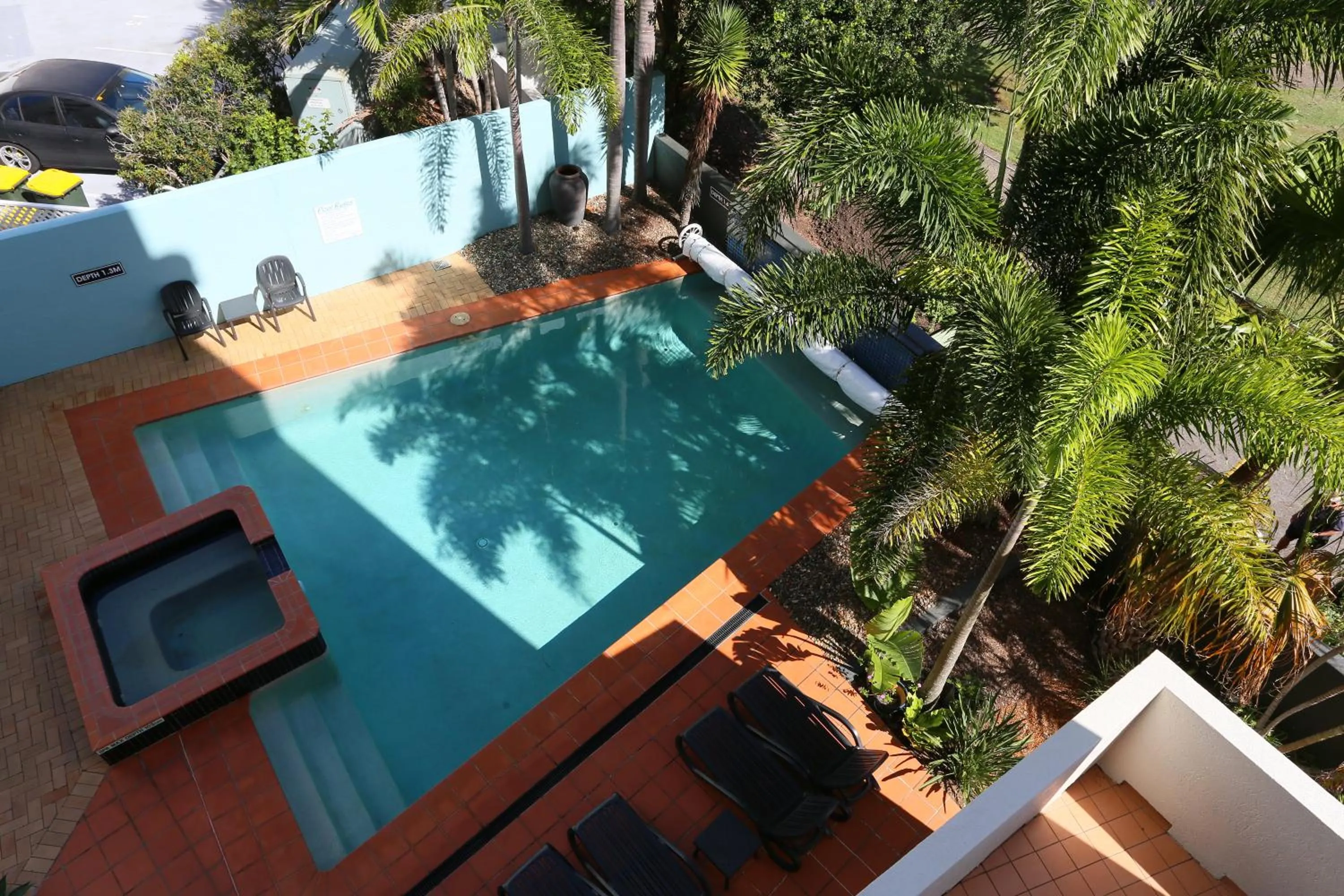 Swimming pool in Ocean Boulevard