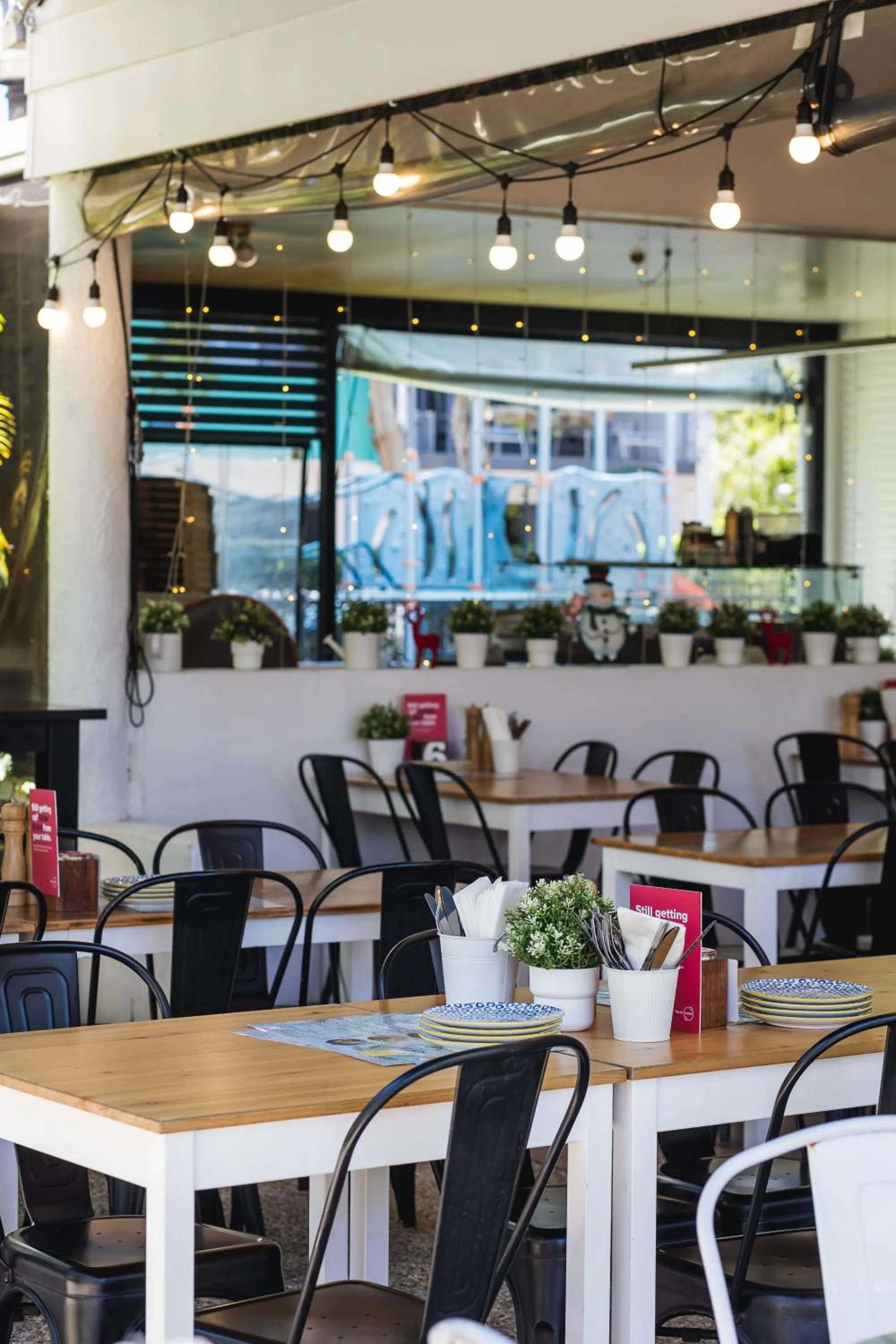 Restaurant/places to eat in Ivory Palms Resort Noosa