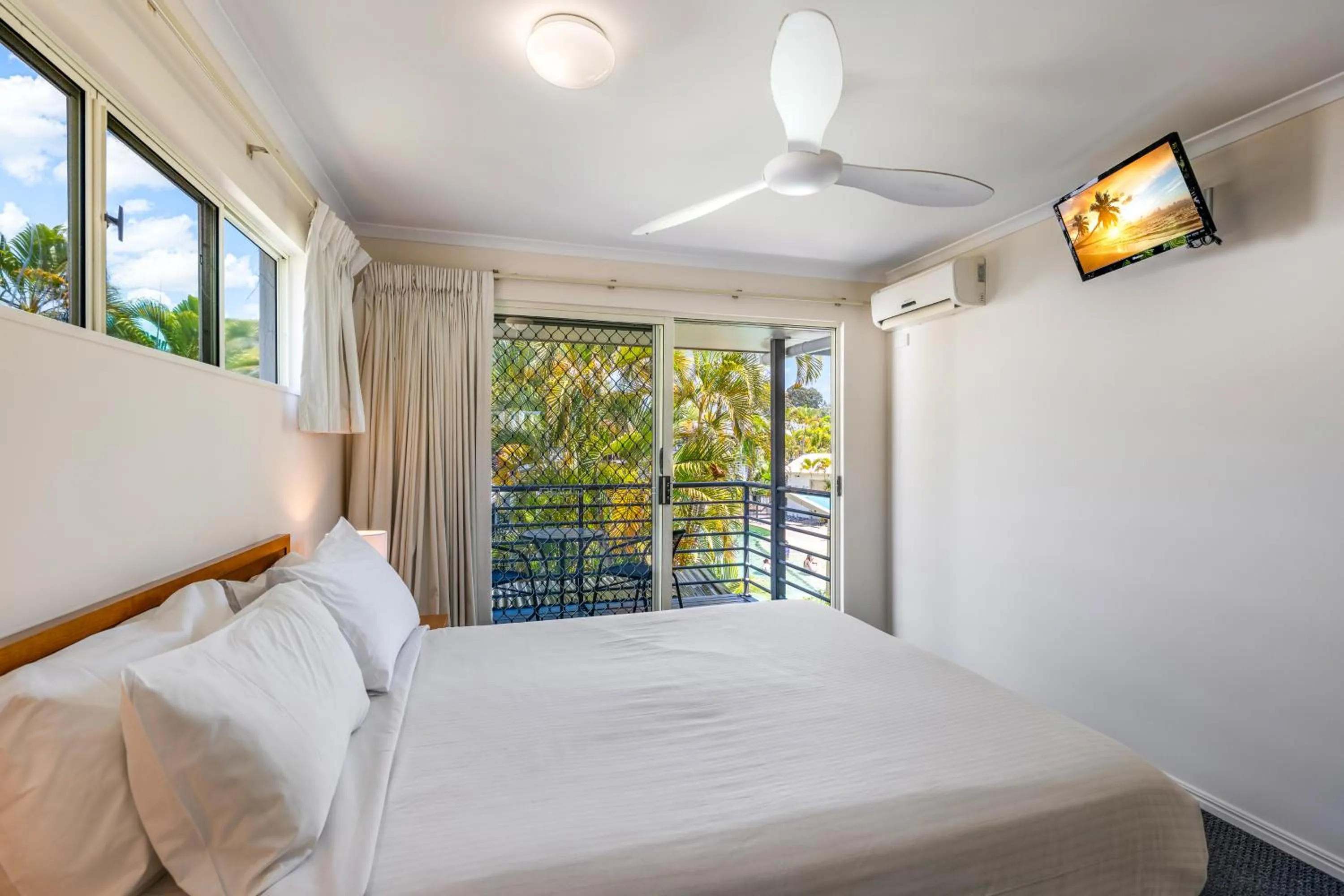 Bed in Ivory Palms Resort Noosa