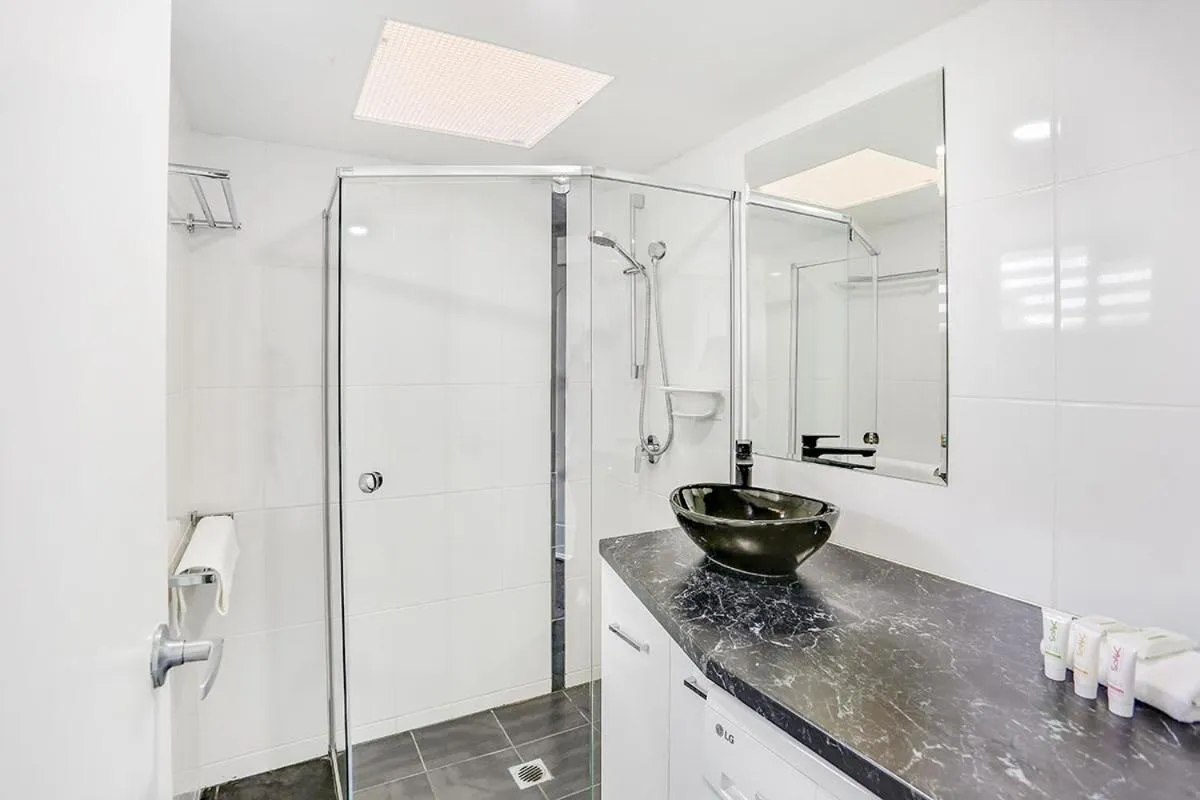Shower in Ivory Palms Resort Noosa