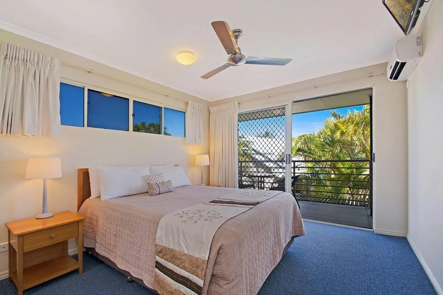 Bed in Ivory Palms Resort Noosa