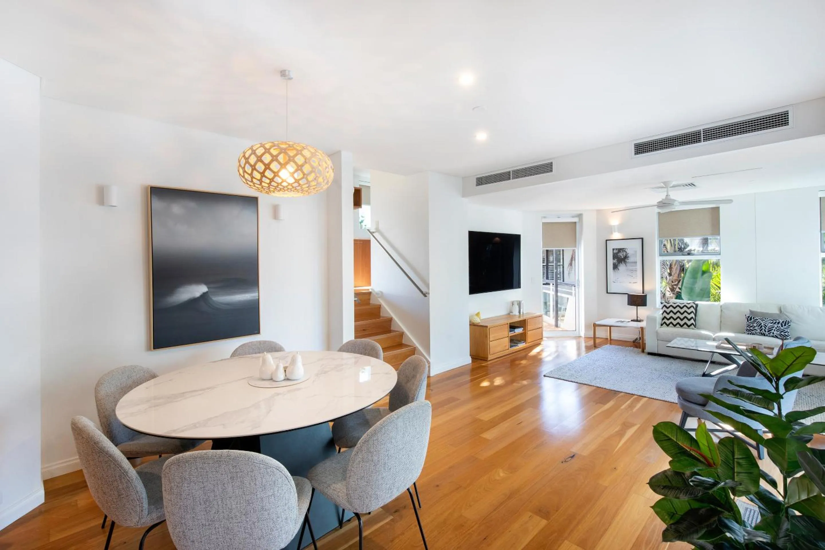 Dining area in Emerald Noosa