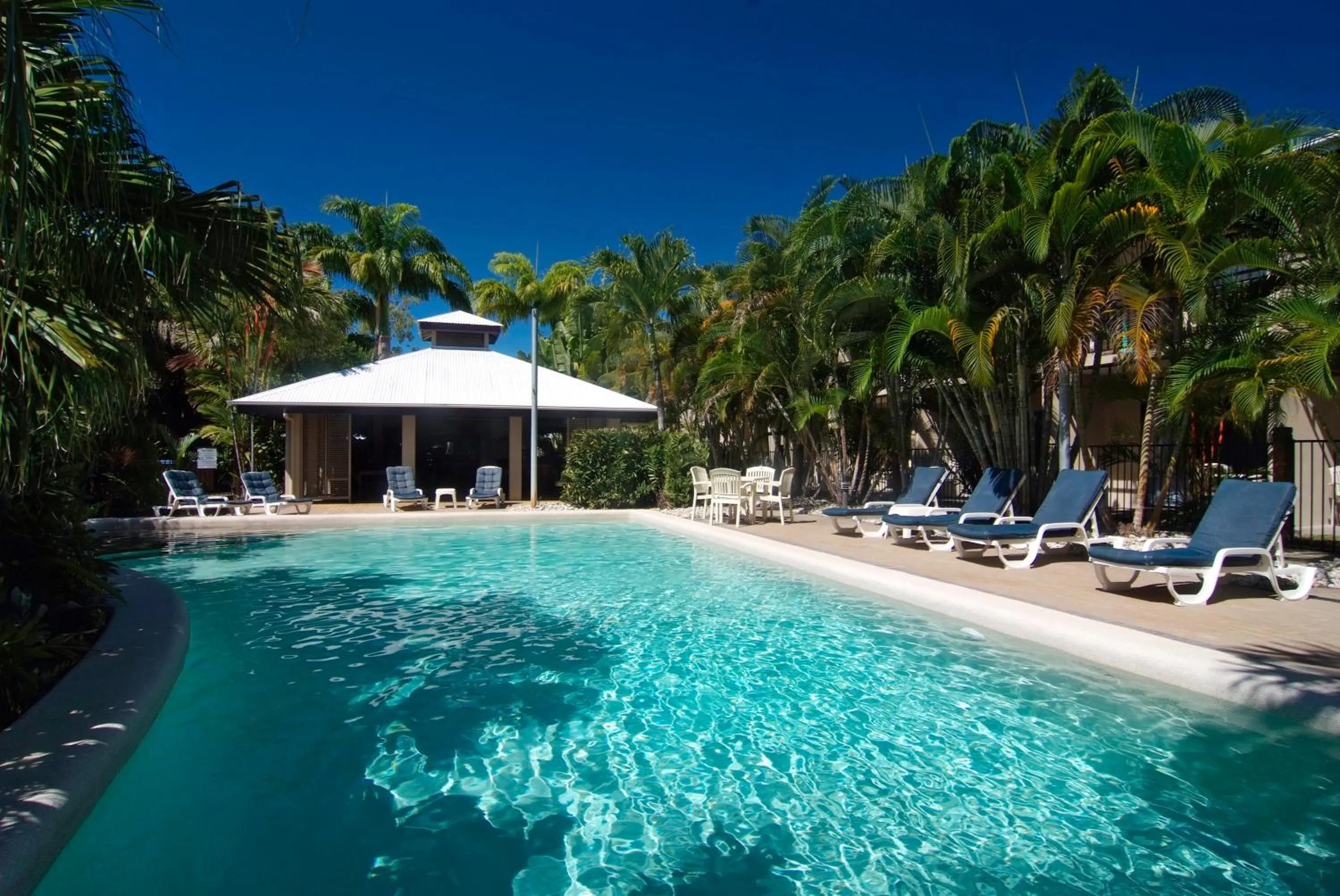Swimming pool in Trinity Beach Club Holiday Apartments