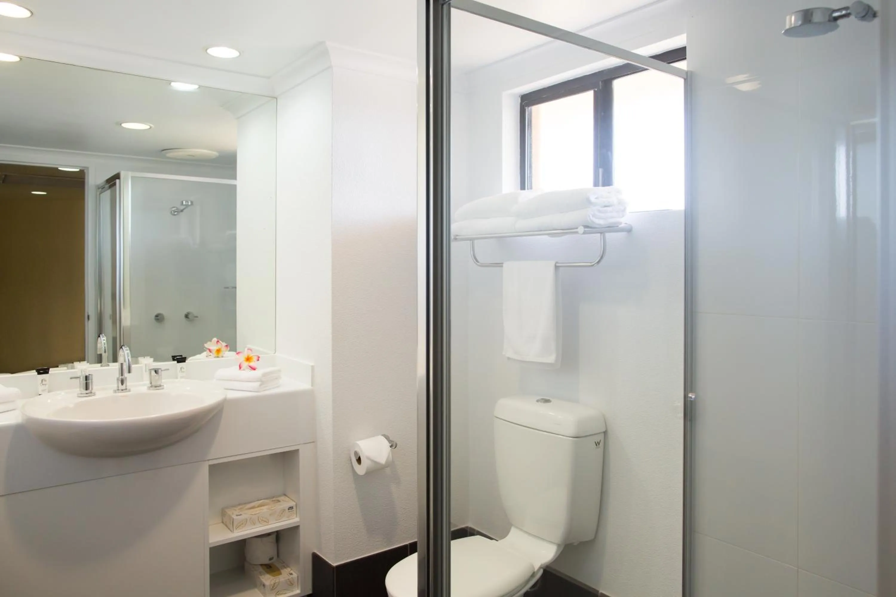 Bathroom in Palm Royale Cairns