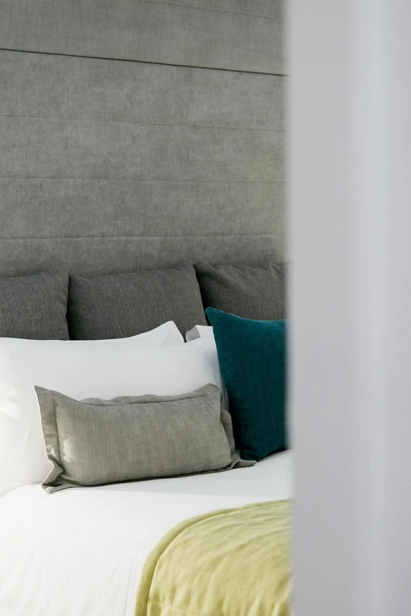 Bed in Netanya Noosa Beachfront Resort