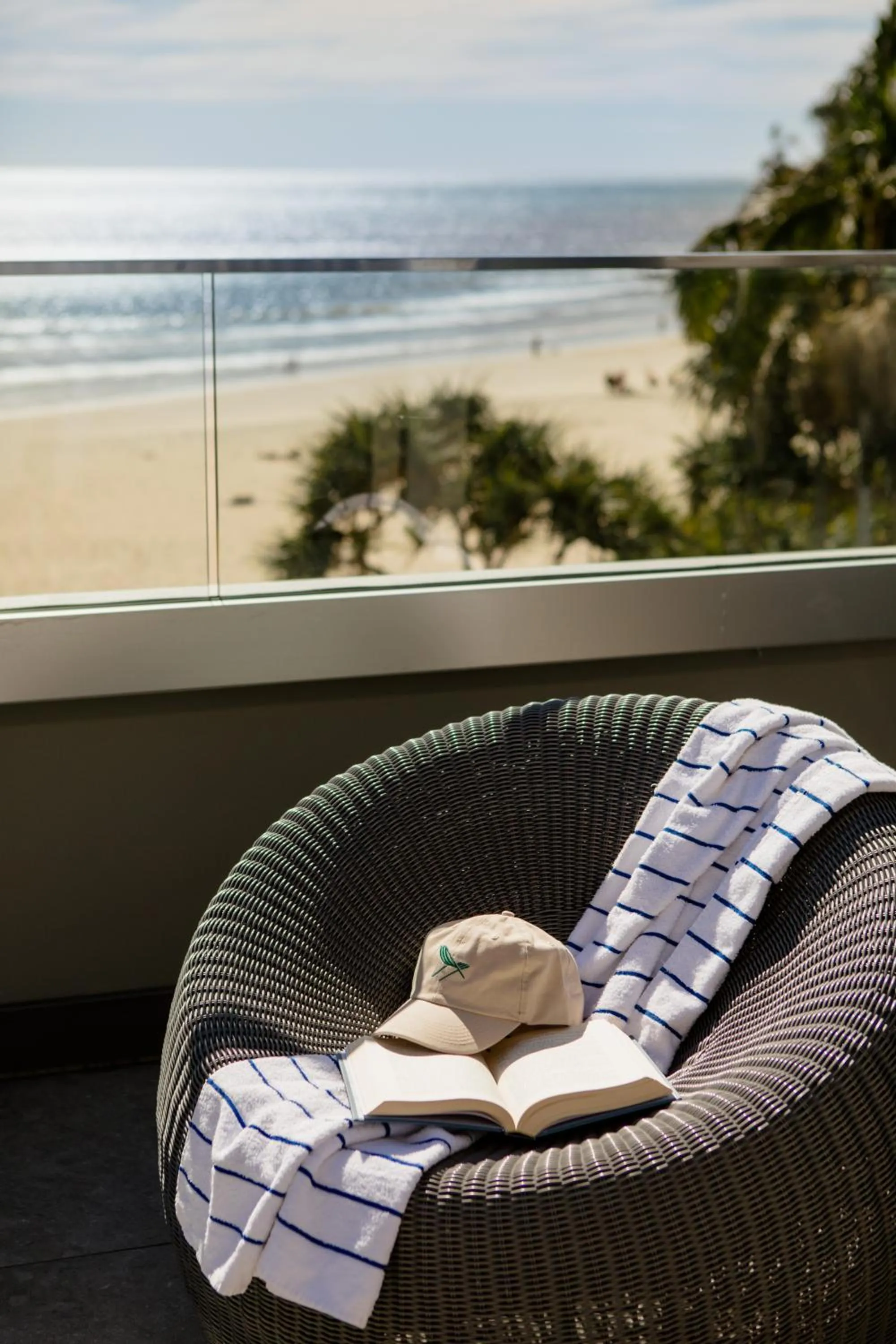 Sunrise in Netanya Noosa Beachfront Resort