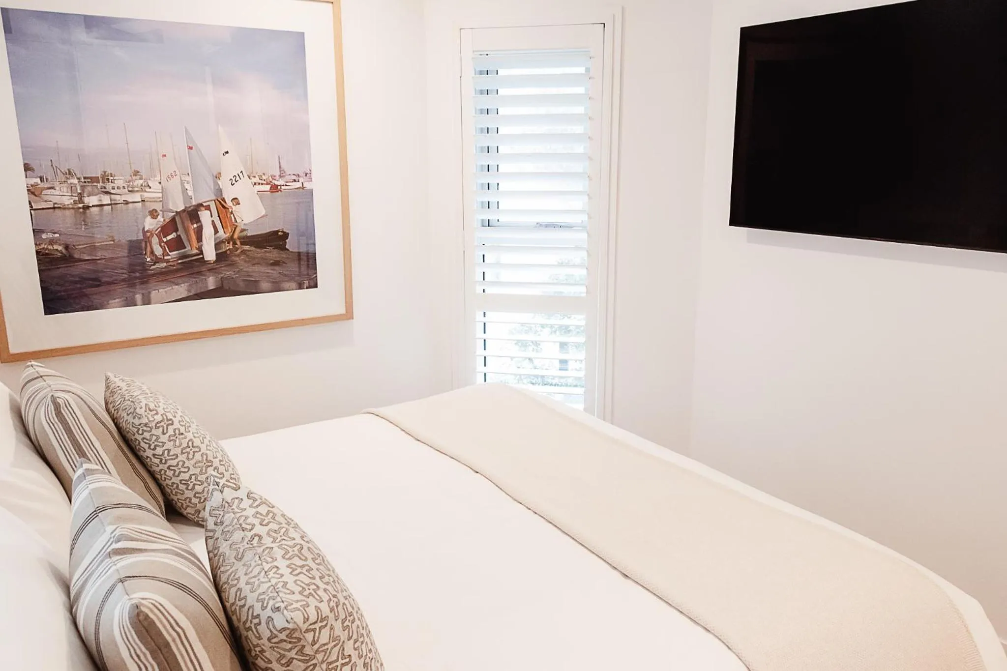 Bedroom, Bed in Netanya Noosa Beachfront Resort