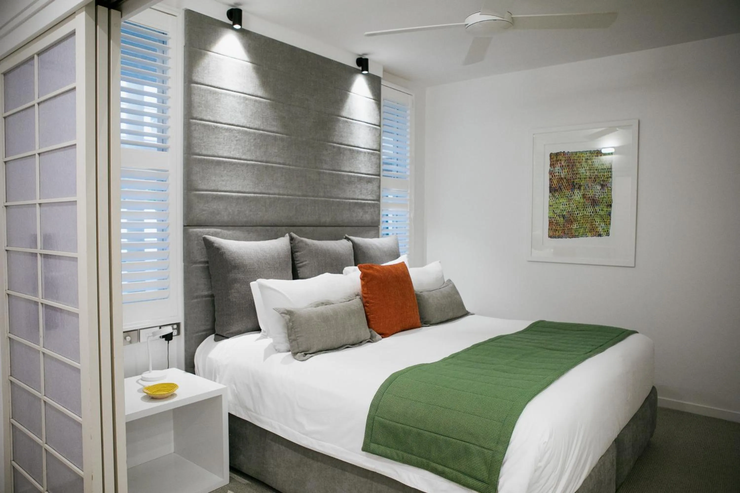 Bed in Netanya Noosa Beachfront Resort