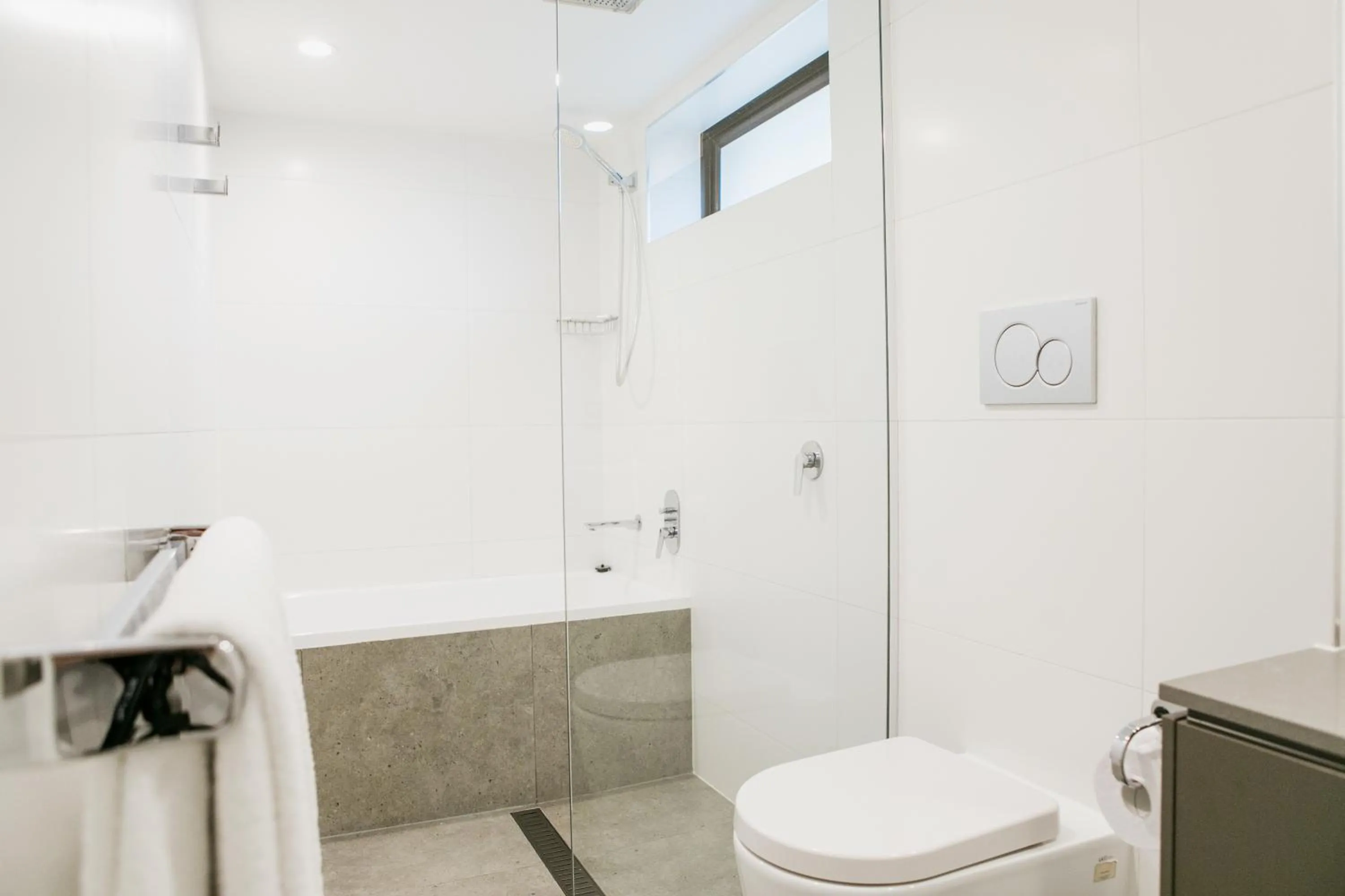 Bathroom in Netanya Noosa Beachfront Resort