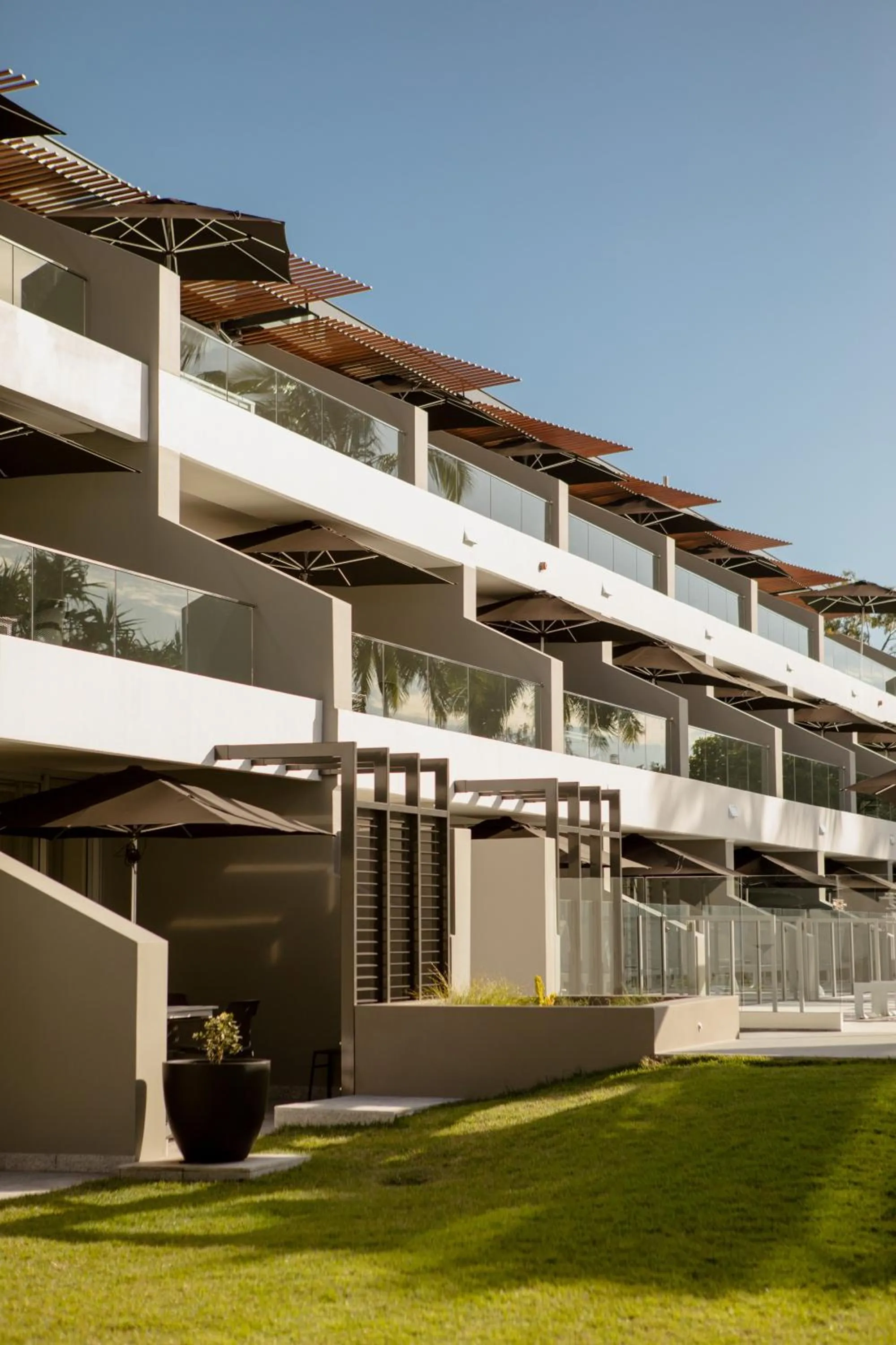 Property building in Netanya Noosa Beachfront Resort