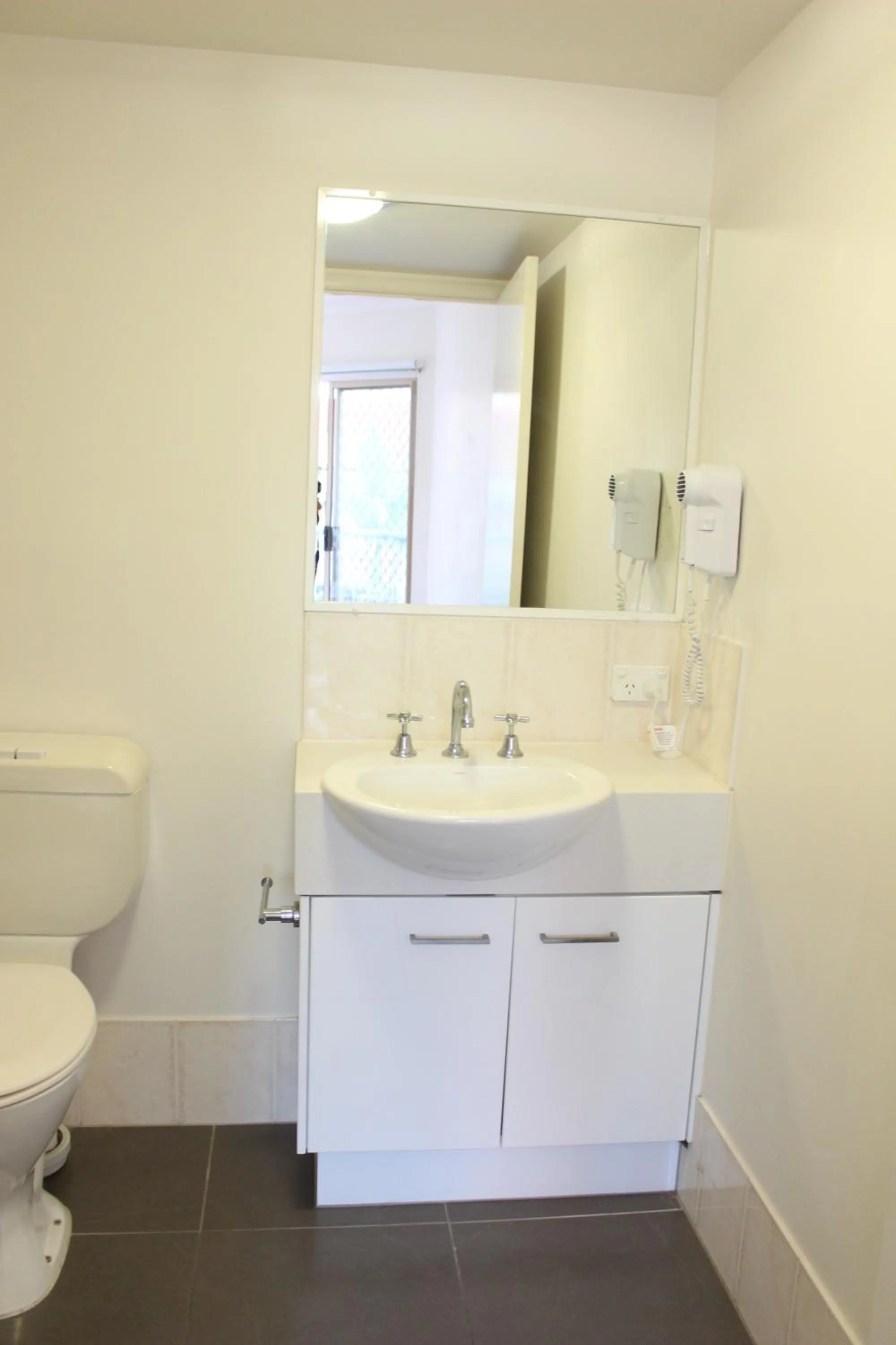 Toilet in Surfers Riverside