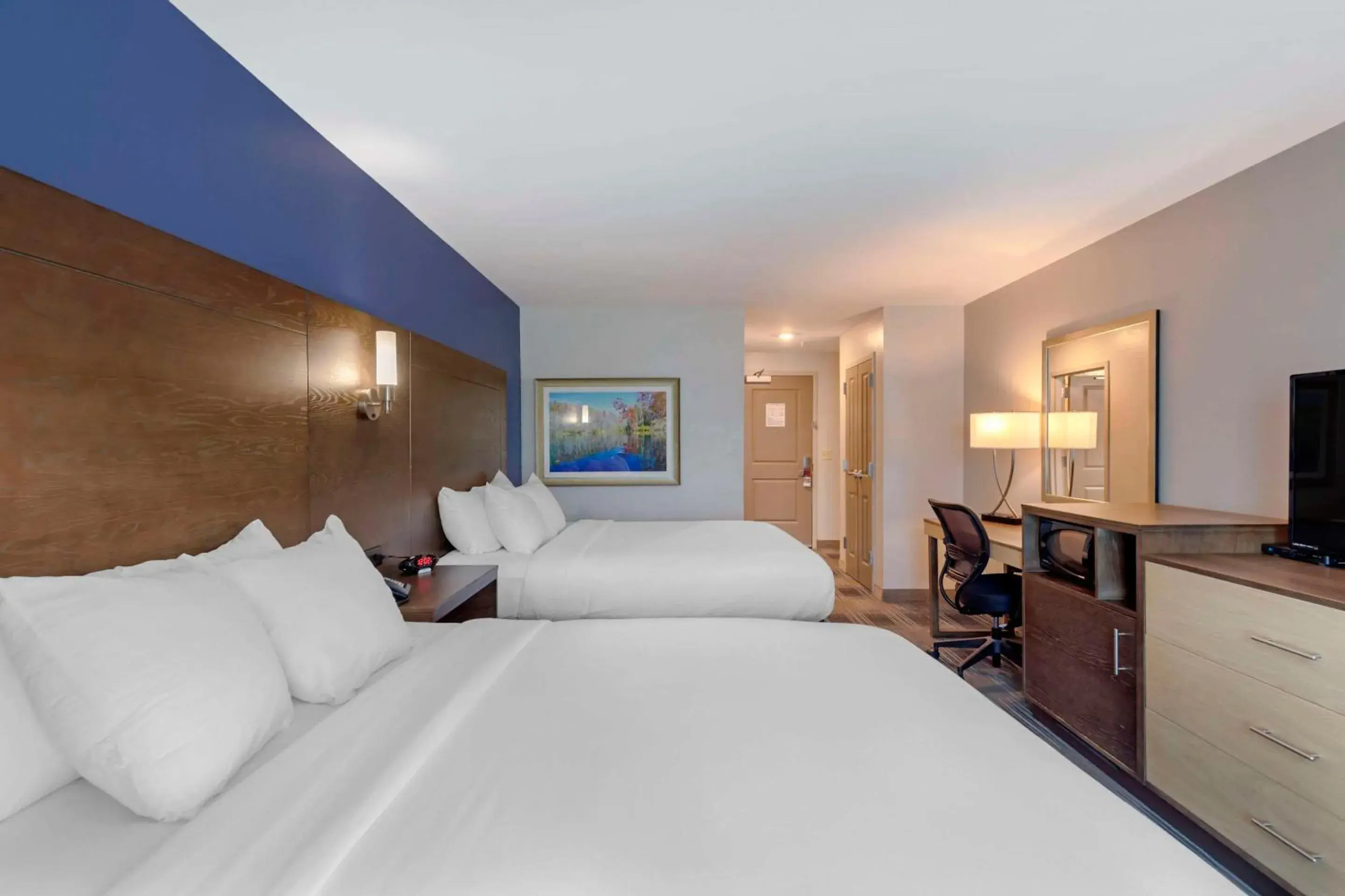 Queen Room with Two Queen Beds - Accessible/Non-Smoking in Comfort Inn & Suites East Ellijay Queen Room with Two Queen Beds - Accessible/Non-Smoking in Comfort Inn & Suites East Ellijay