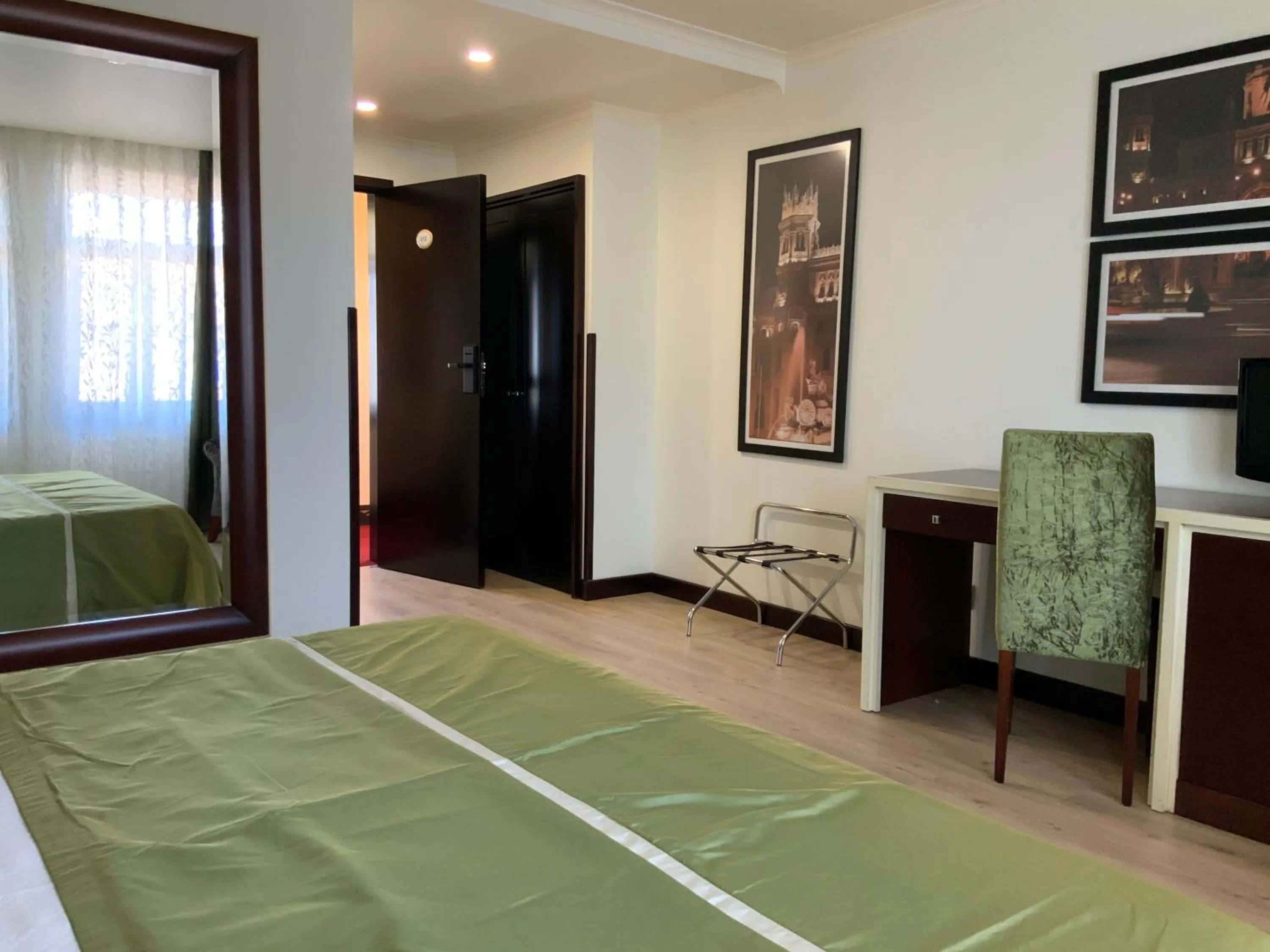 Bedroom, Bed in Veneza Hotel