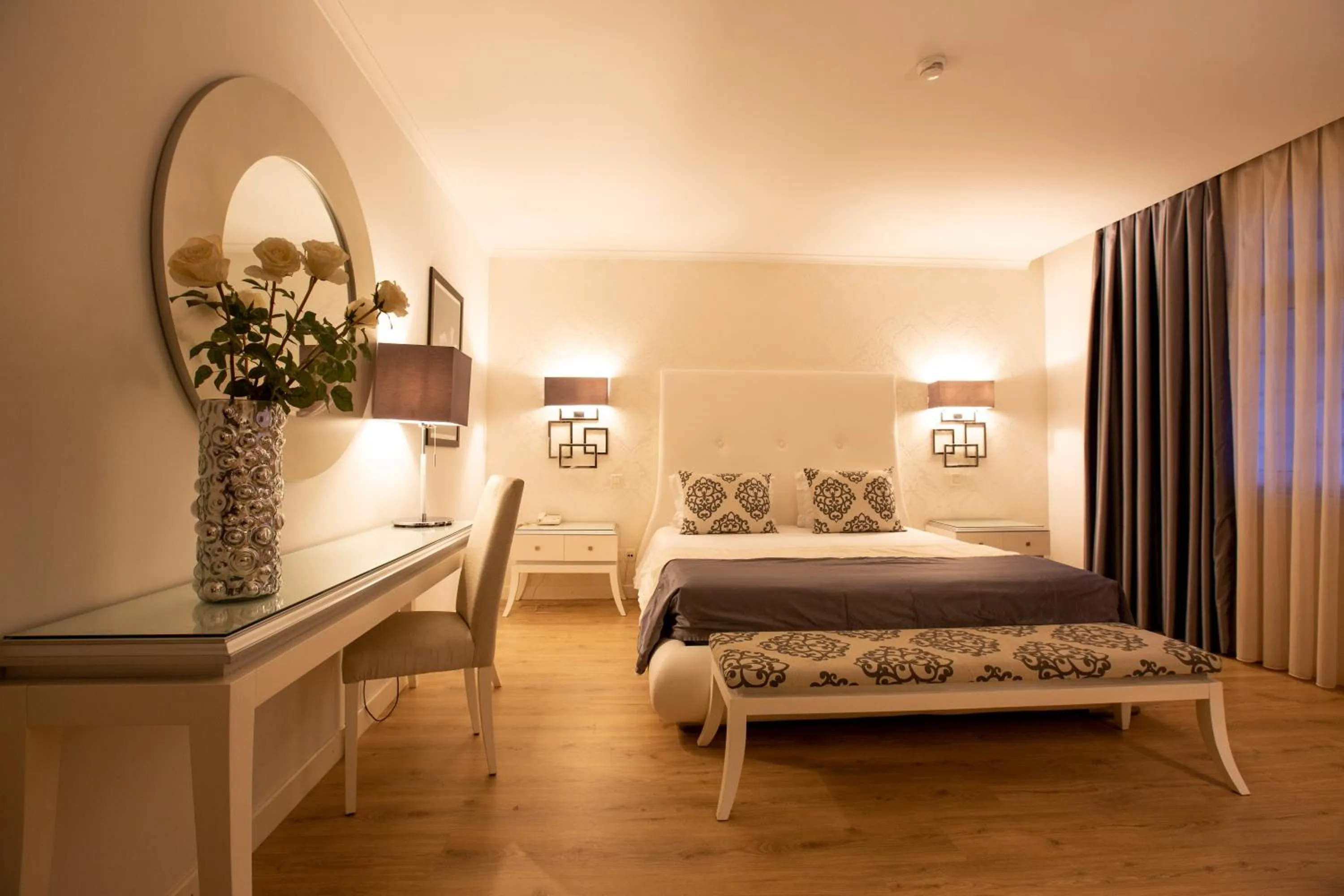 Bedroom, Bed in Veneza Hotel