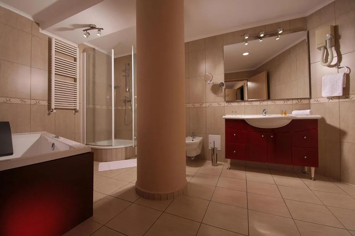 Bathroom in Reghina Blue Hotel