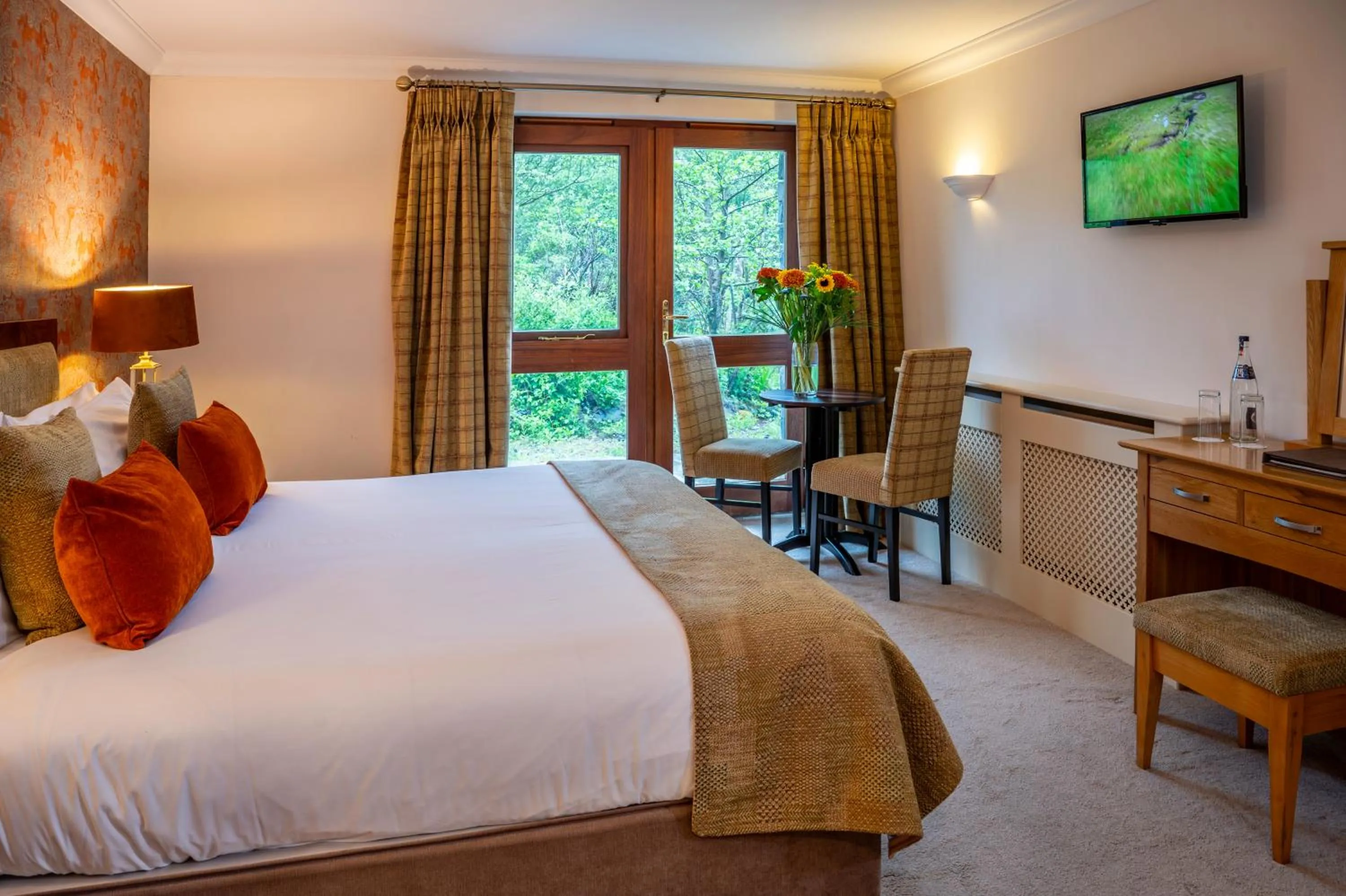 Bedroom, Bed in Delphi Resort Hotel & Spa