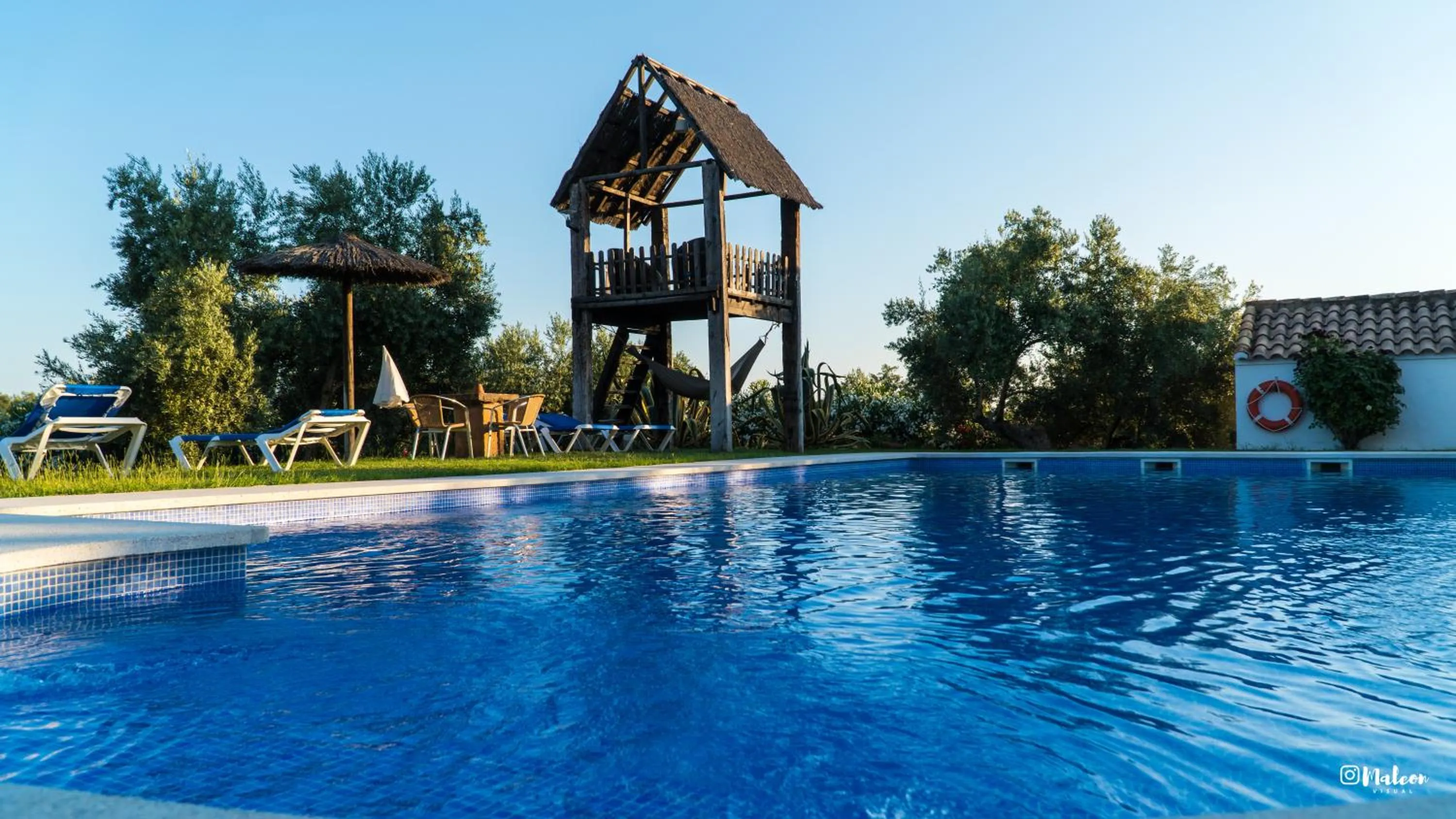 Swimming pool in Molino La Nava