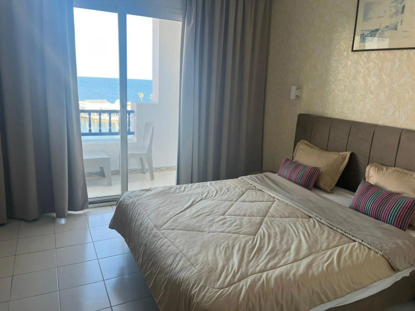 Bedroom, Bed in Hotel Mezri