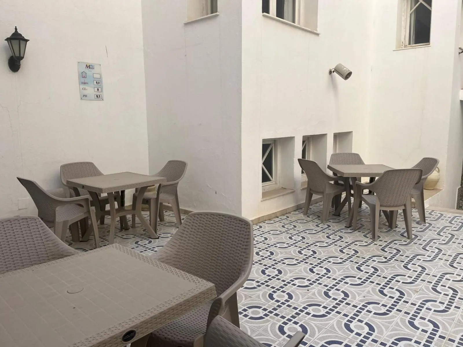 Patio in Hotel Mezri