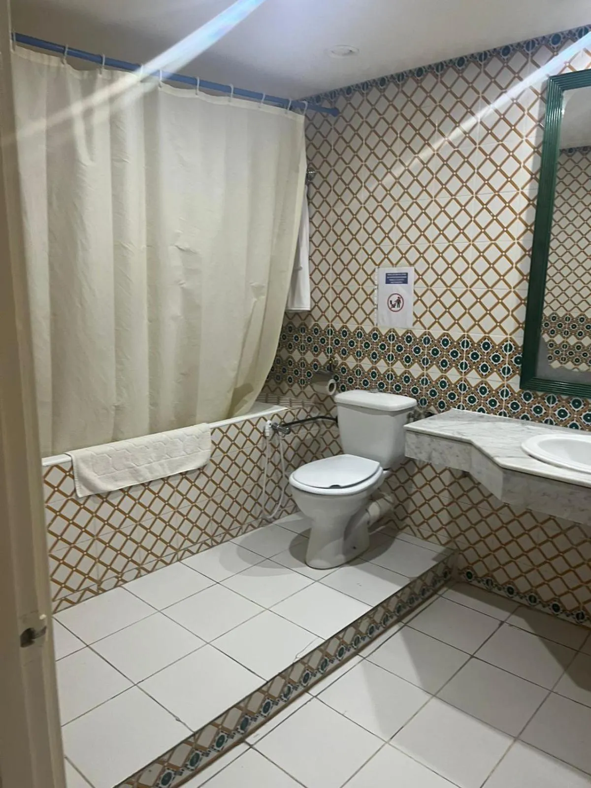 Bathroom in Hotel Mezri
