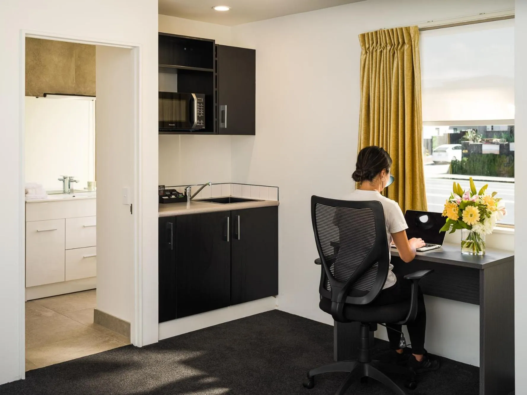 Bedroom in Carnmore Hotel Takapuna