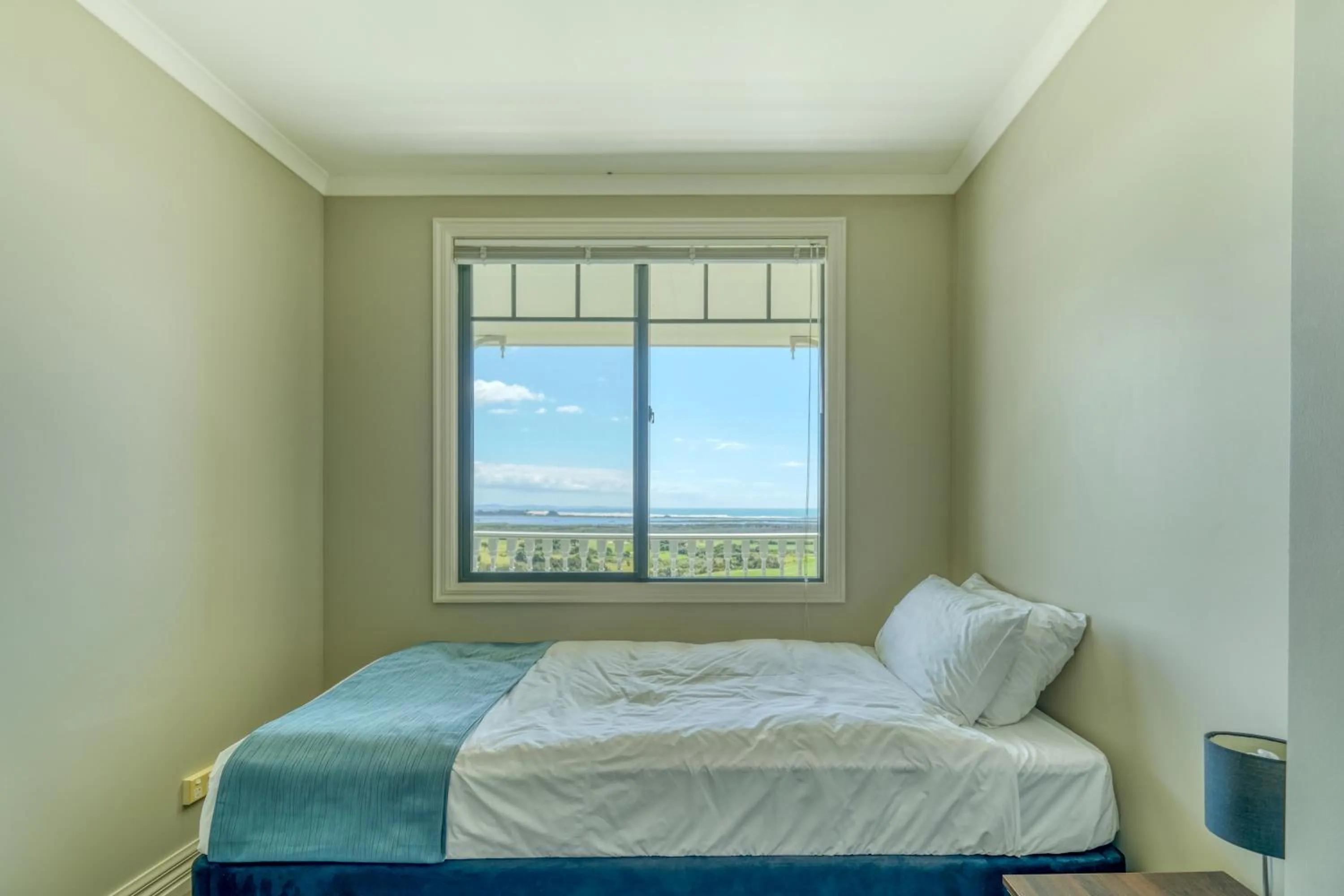 Bed in Carrington Estate