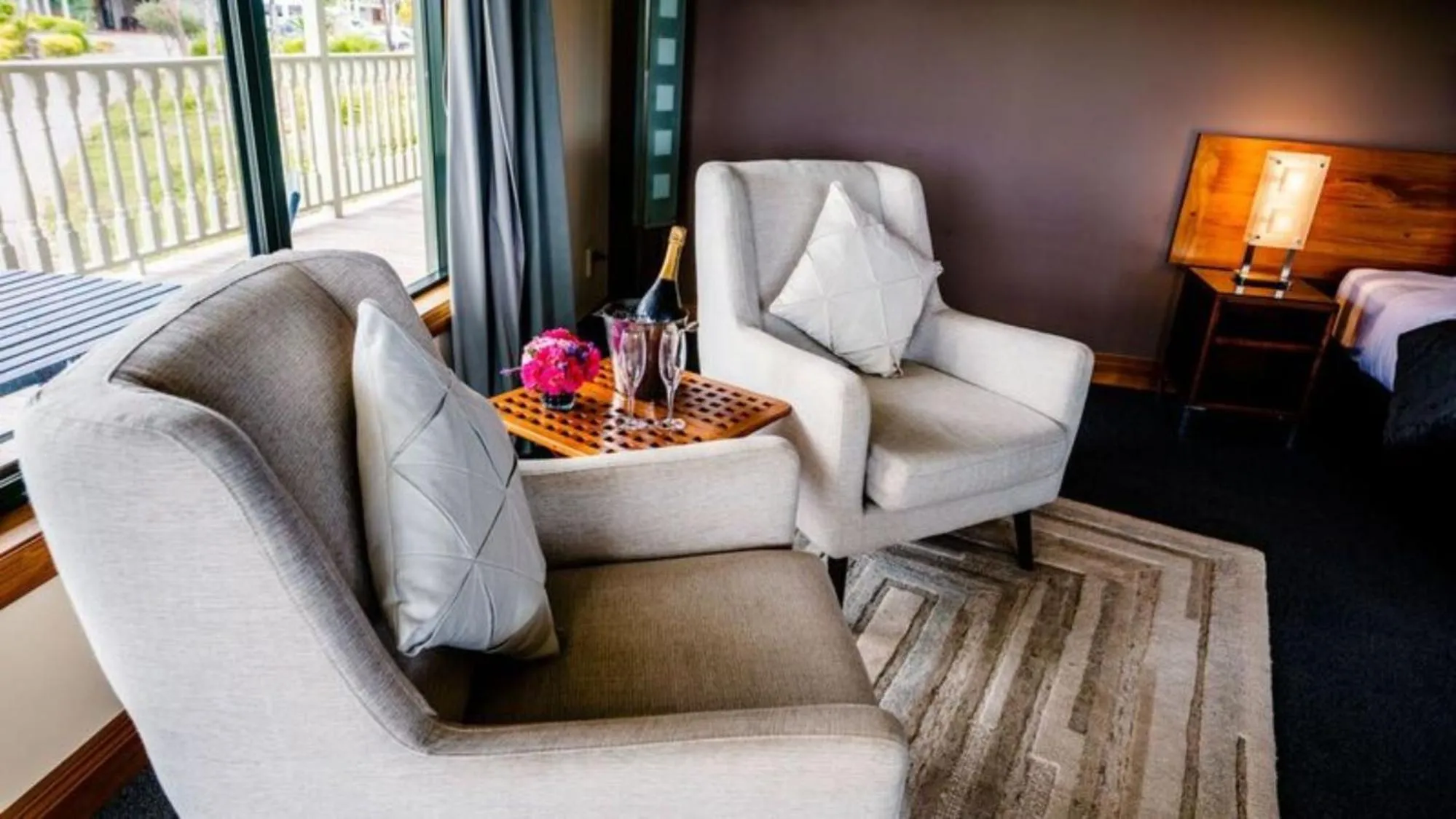 Seating area in Carrington Estate