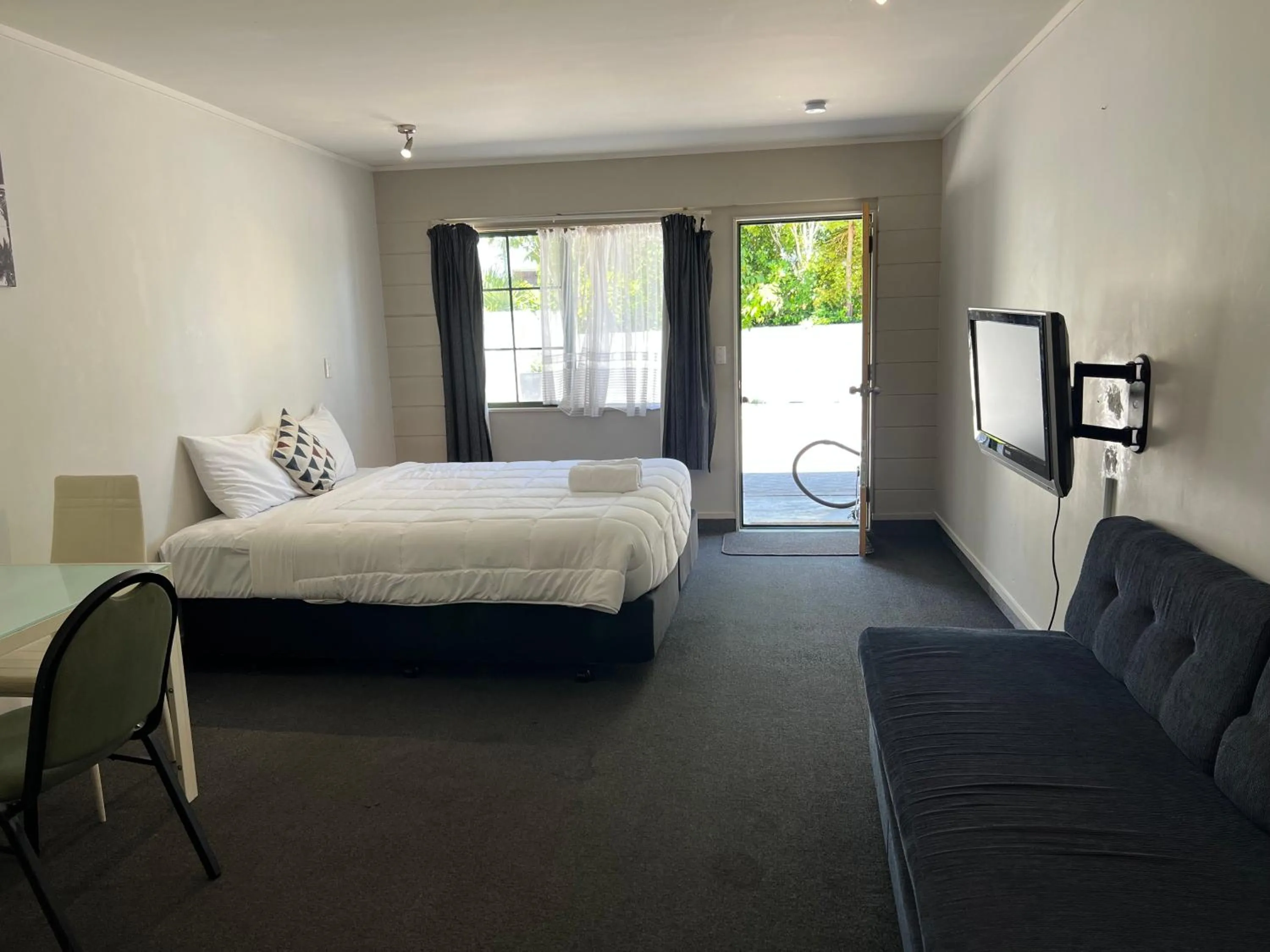 Bed in Karaka Tree Motel