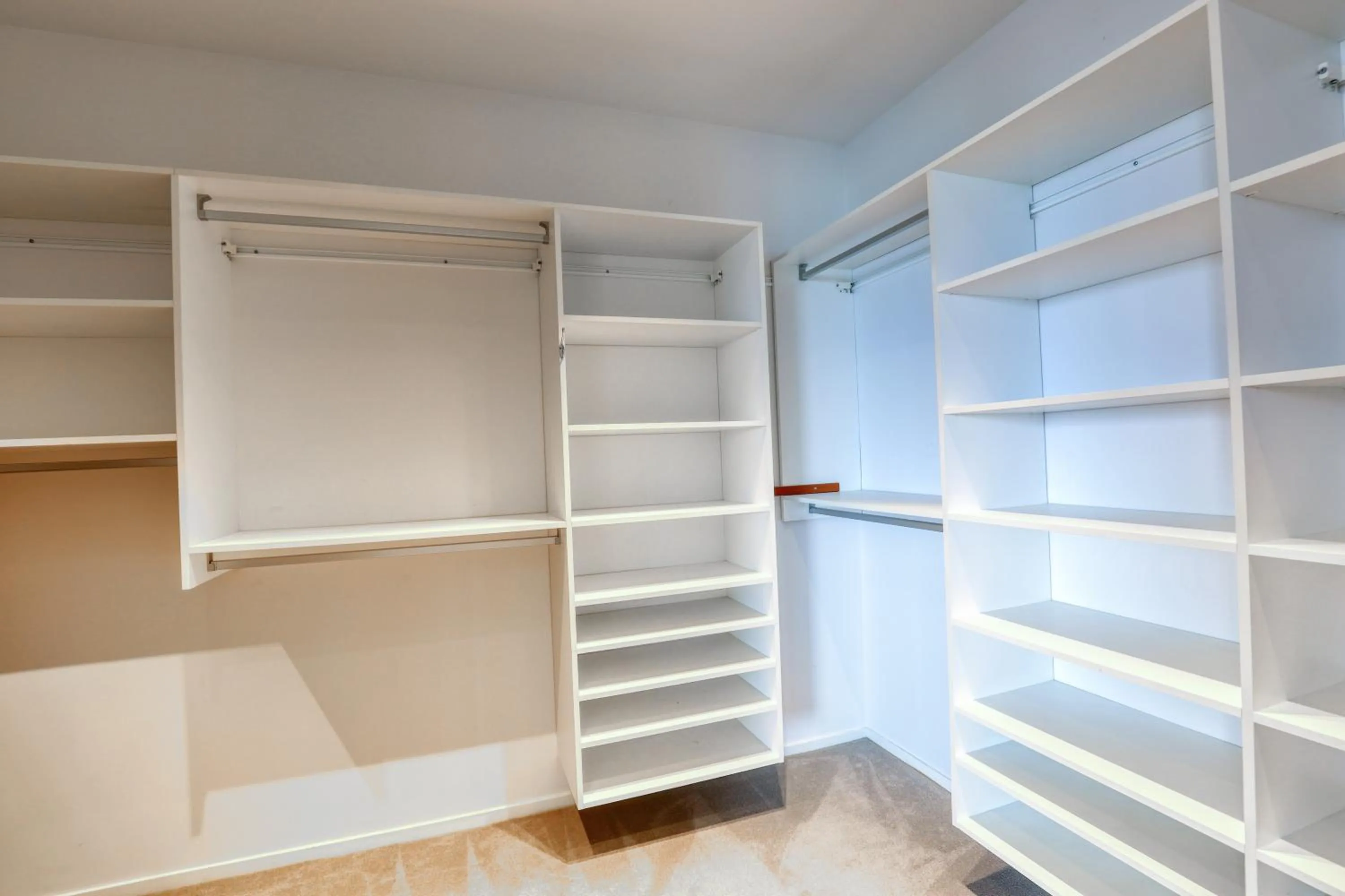 wardrobe in Marsden Suites Nautilus Orewa