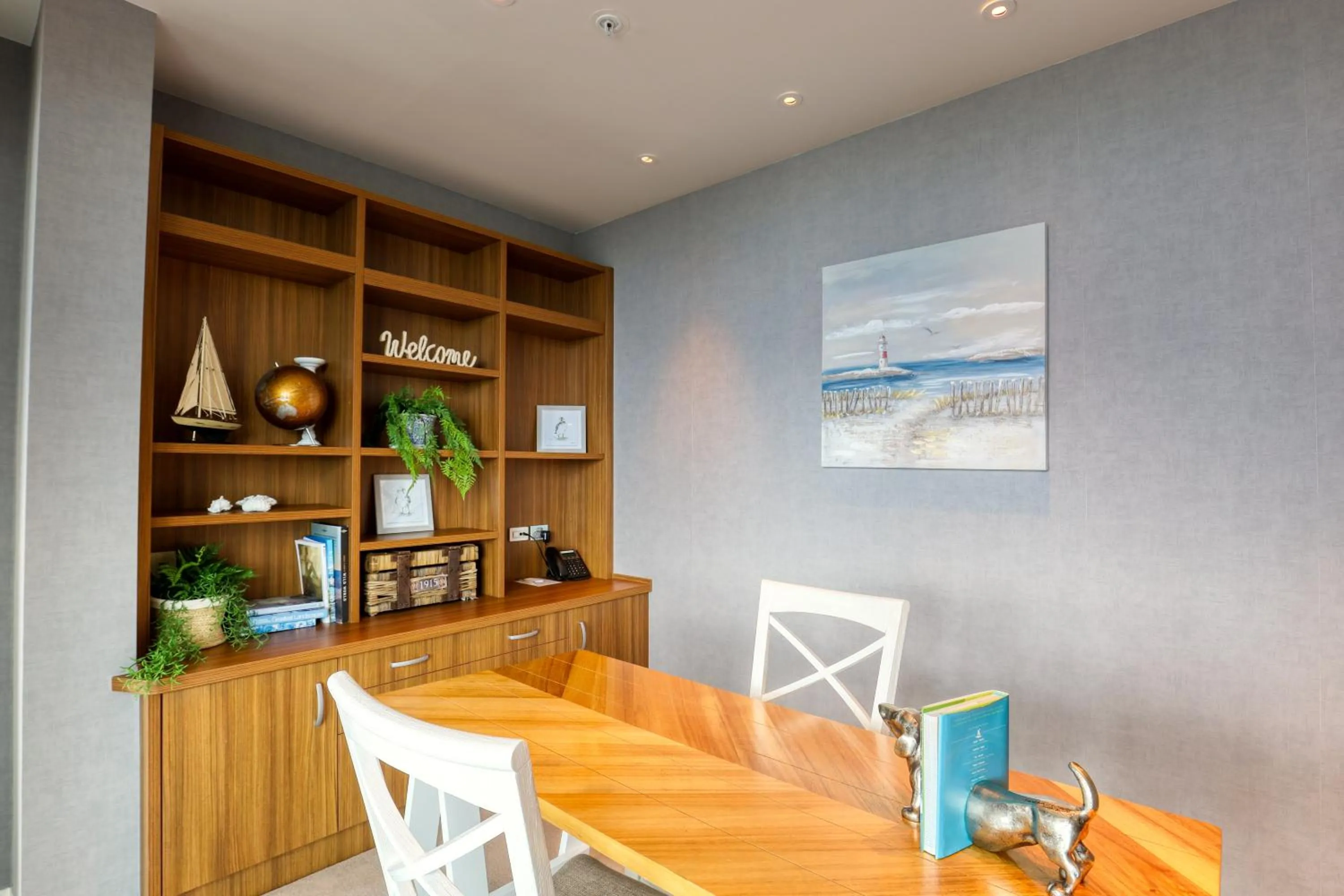 Dining area in Marsden Suites Nautilus Orewa