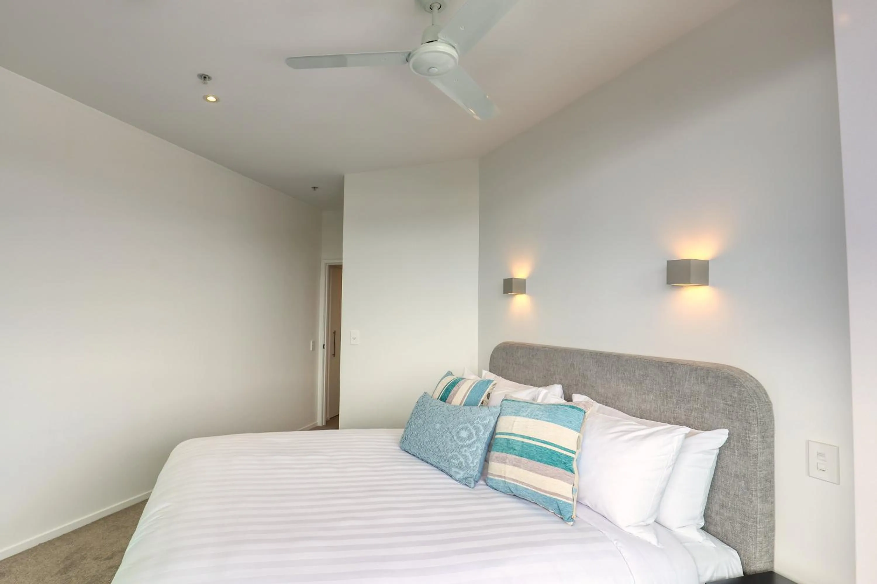 Bed in Marsden Suites Nautilus Orewa