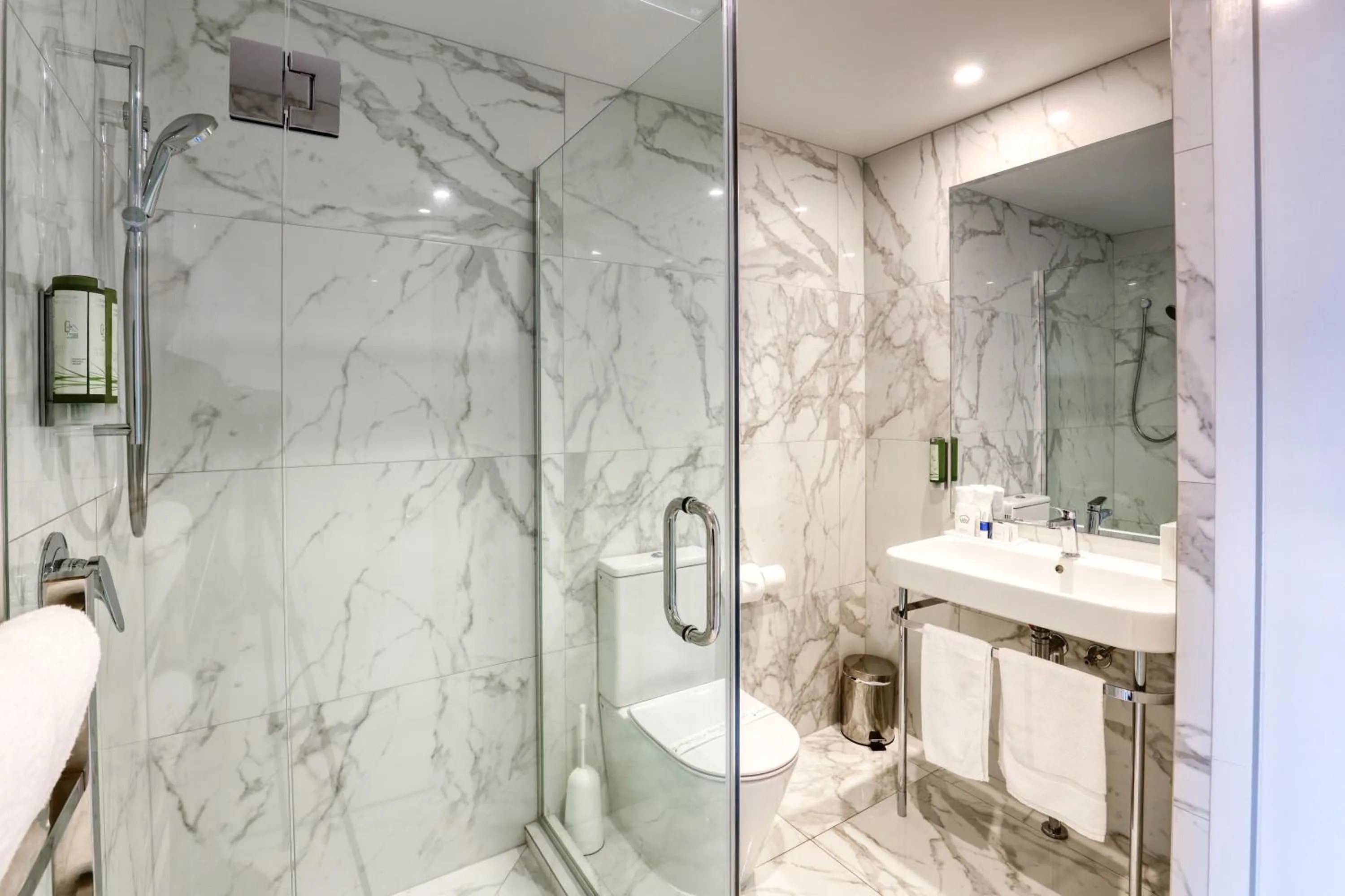 Bathroom in Marsden Suites Nautilus Orewa