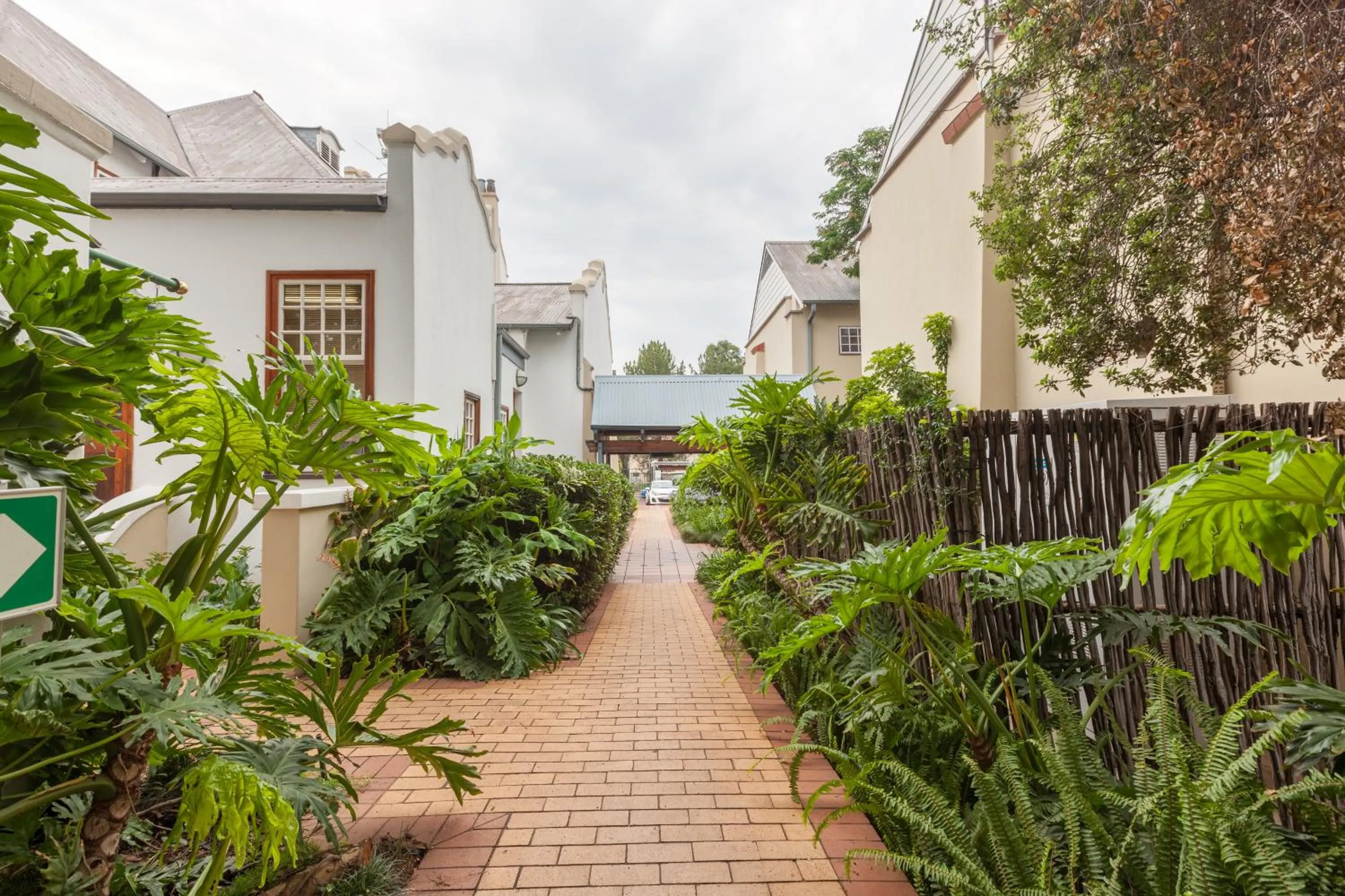 Garden in Courtyard Hotel Arcadia