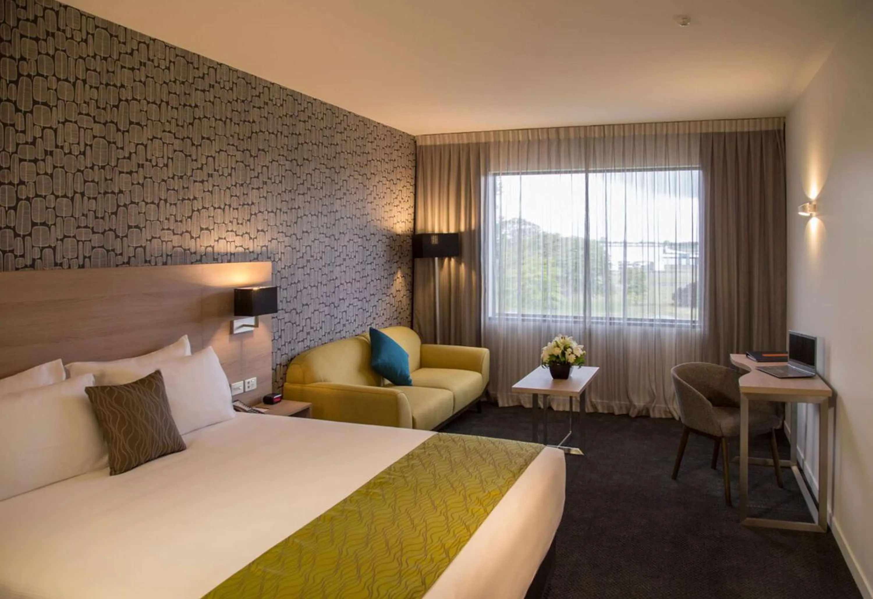 Bedroom, Bed in Sudima Hotel Christchurch Airport