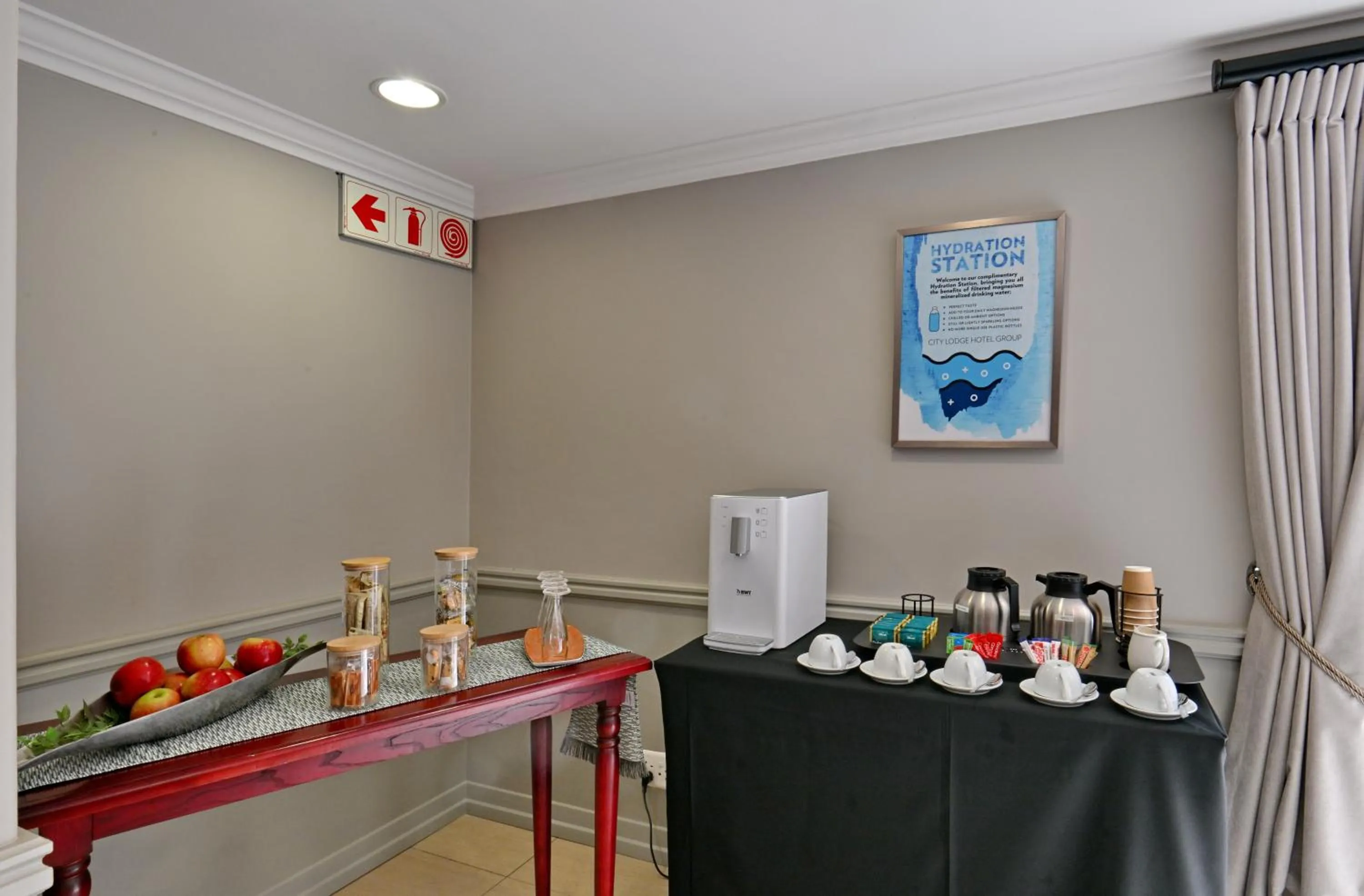 Drinks in Courtyard Hotel Rosebank