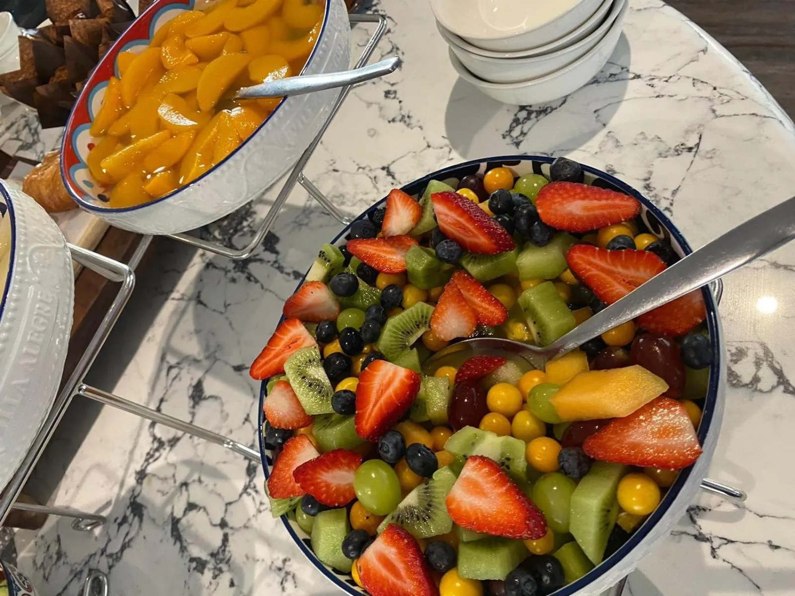 Buffet breakfast in Courtyard Hotel Sandton