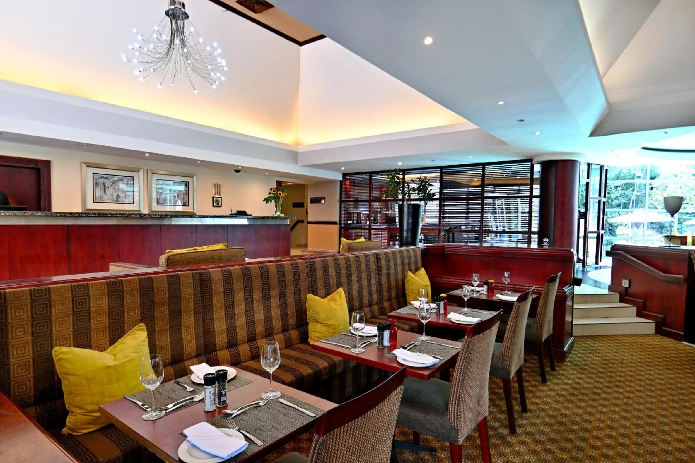 Dining area in City Lodge Hotel Bryanston