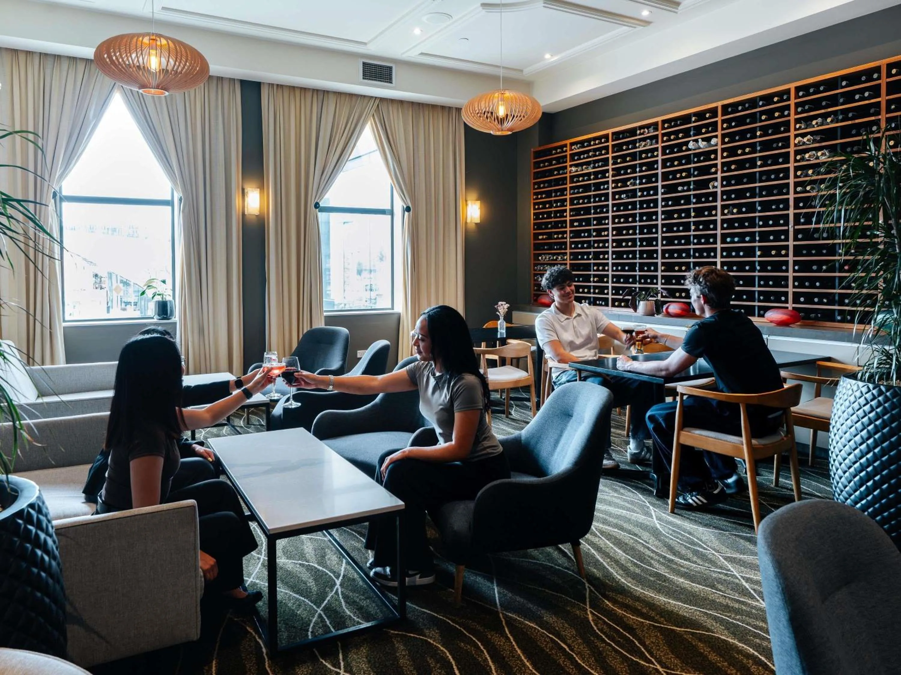 Lounge or bar in Novotel Christchurch Cathedral Square