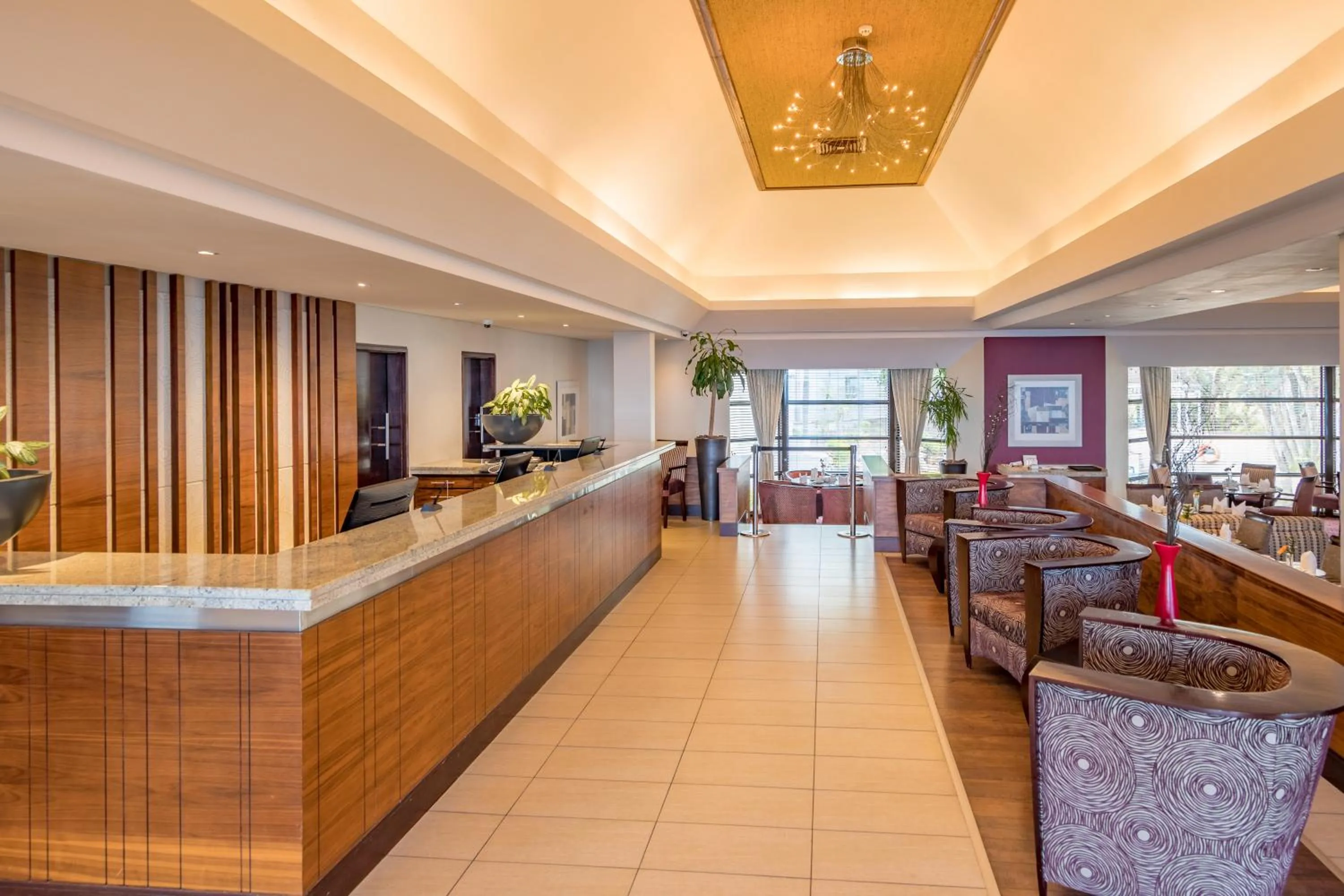 Lobby or reception in City Lodge Hotel Gqeberha