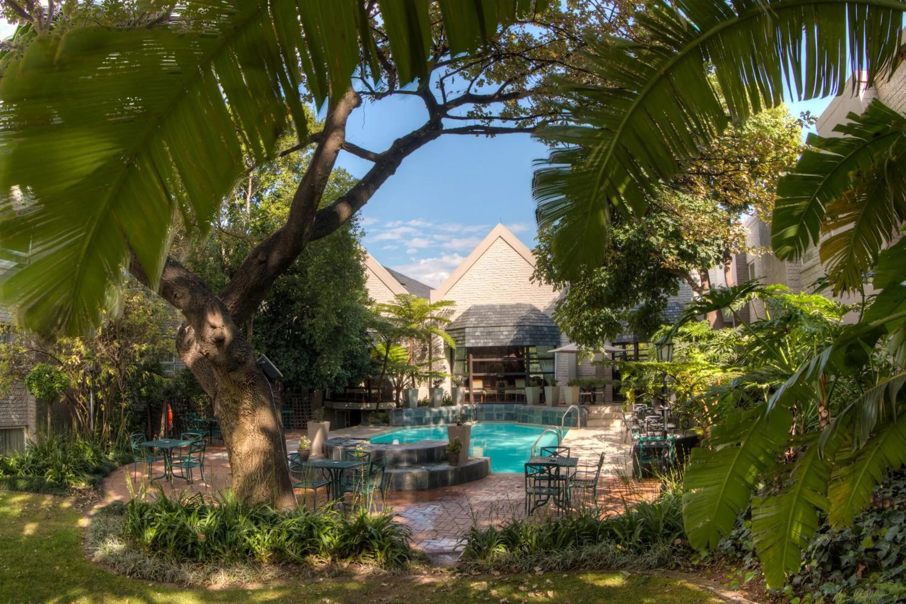 Swimming pool in City Lodge Hotel Sandton, Katherine Street