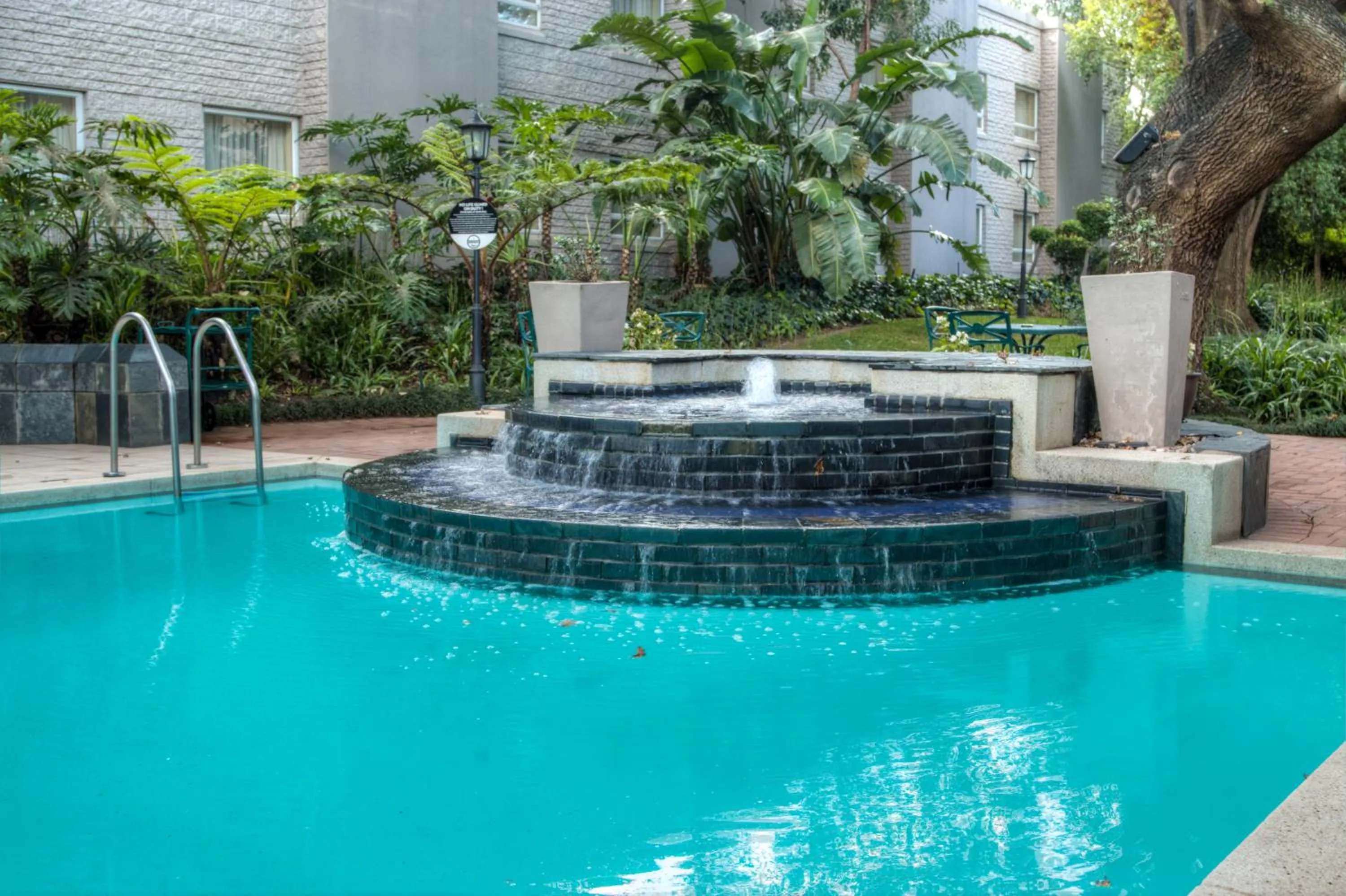 Swimming pool in City Lodge Hotel Sandton, Katherine Street